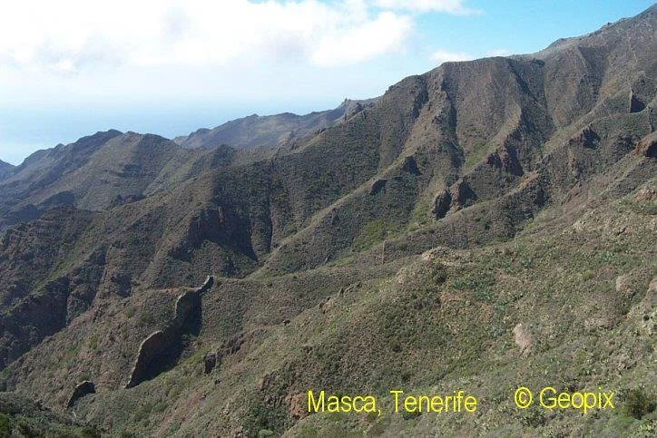 dyke-wall-masca-tenerife.jpg