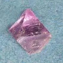 fluorite-octahedral-cleavage.jpg