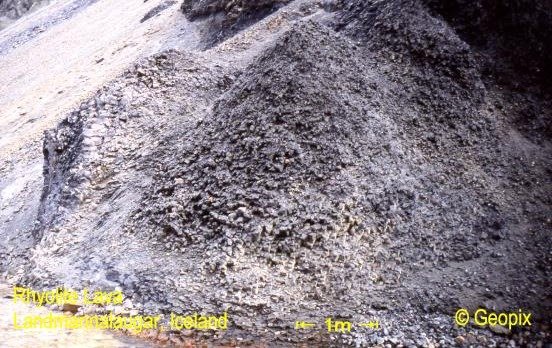 rhyolite-columnar-jointing-landmannalaugar-iceland.jpg