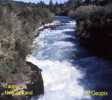sinter-gorge-taupo.jpg