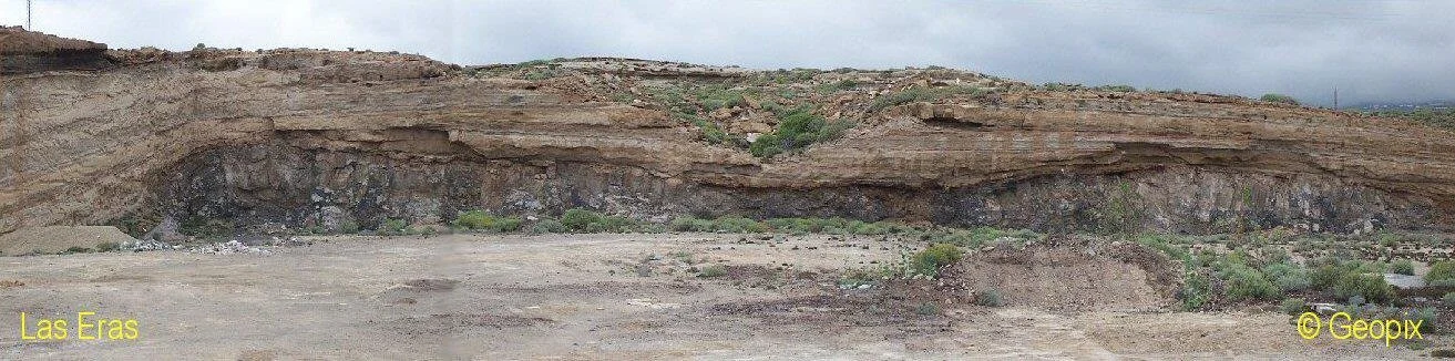 ash-fall-over-lava-las-eras.jpg