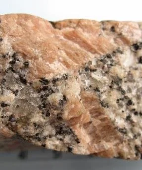 orthoclase-twin-plane.jpg