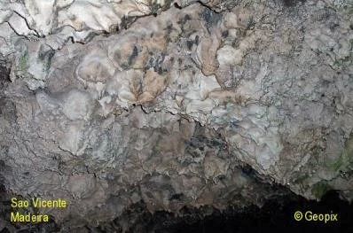 lava-tube-drips-sao-vicente-madeira.jpg