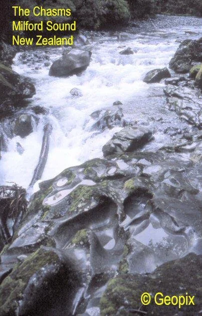 chasms-milford-sound.jpg