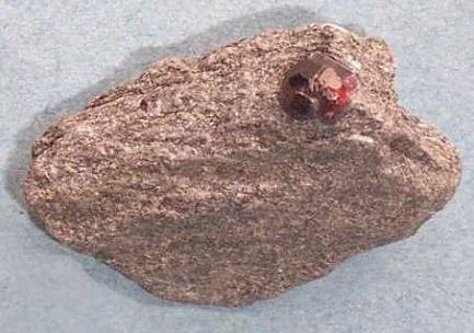 garnet-mica-schist-1.jpg