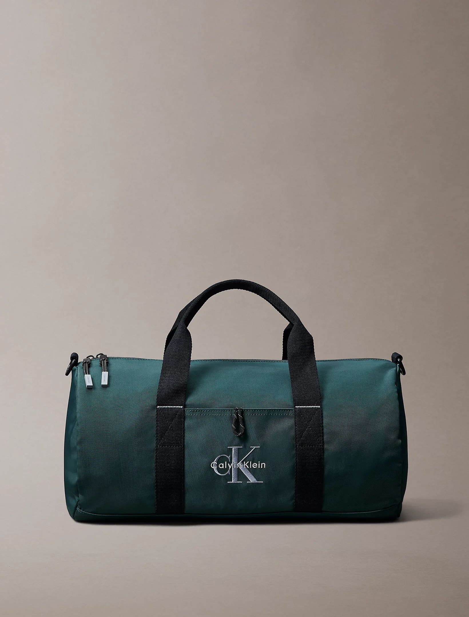 Calvin Klein - Bold Logo Nylon Duffle Bag