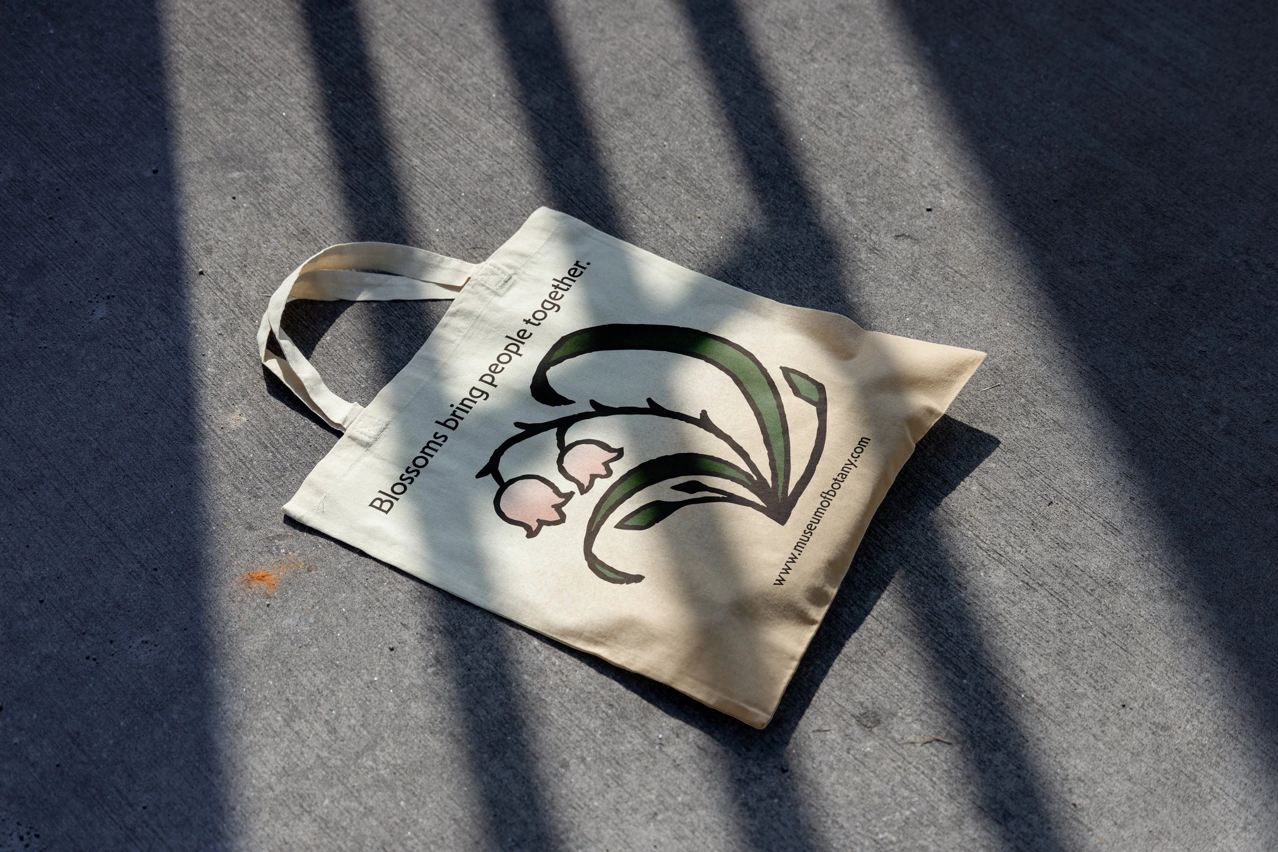 the brand tote mockup.jpg