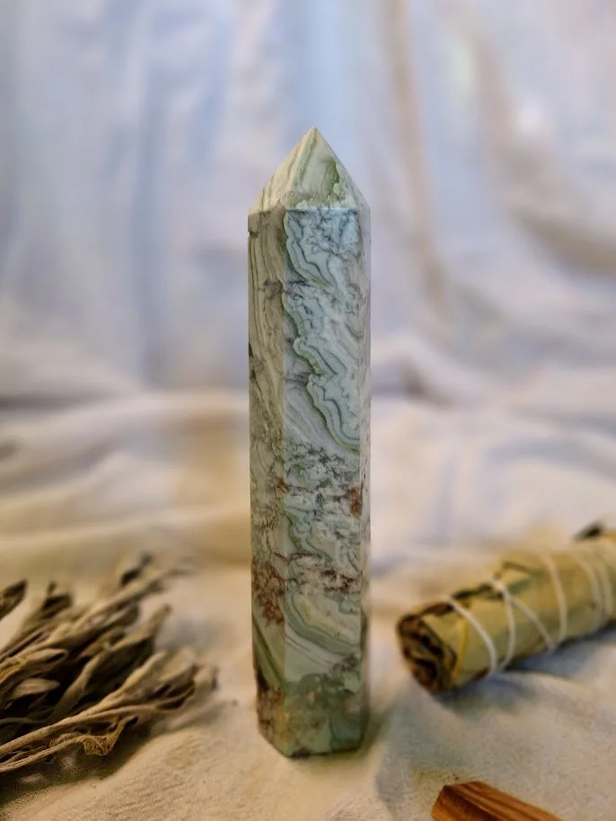 Green Lace Agate Tower | 7in