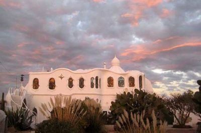 curved-organic-concrete-residence-pozos3.jpg