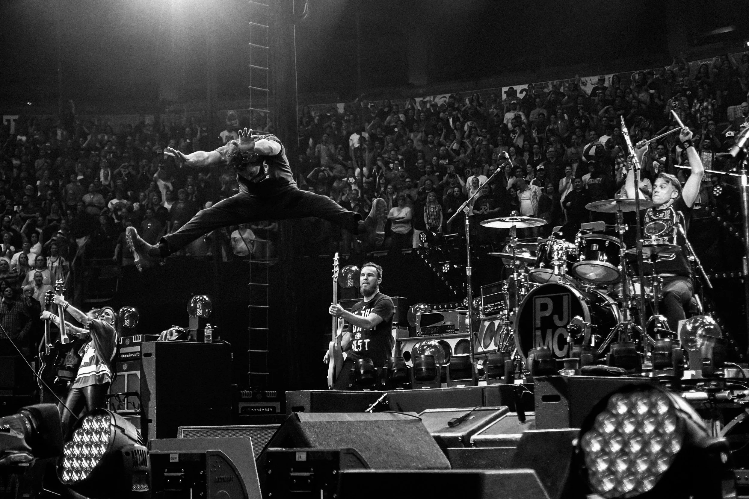 Pearl Jam, 2016