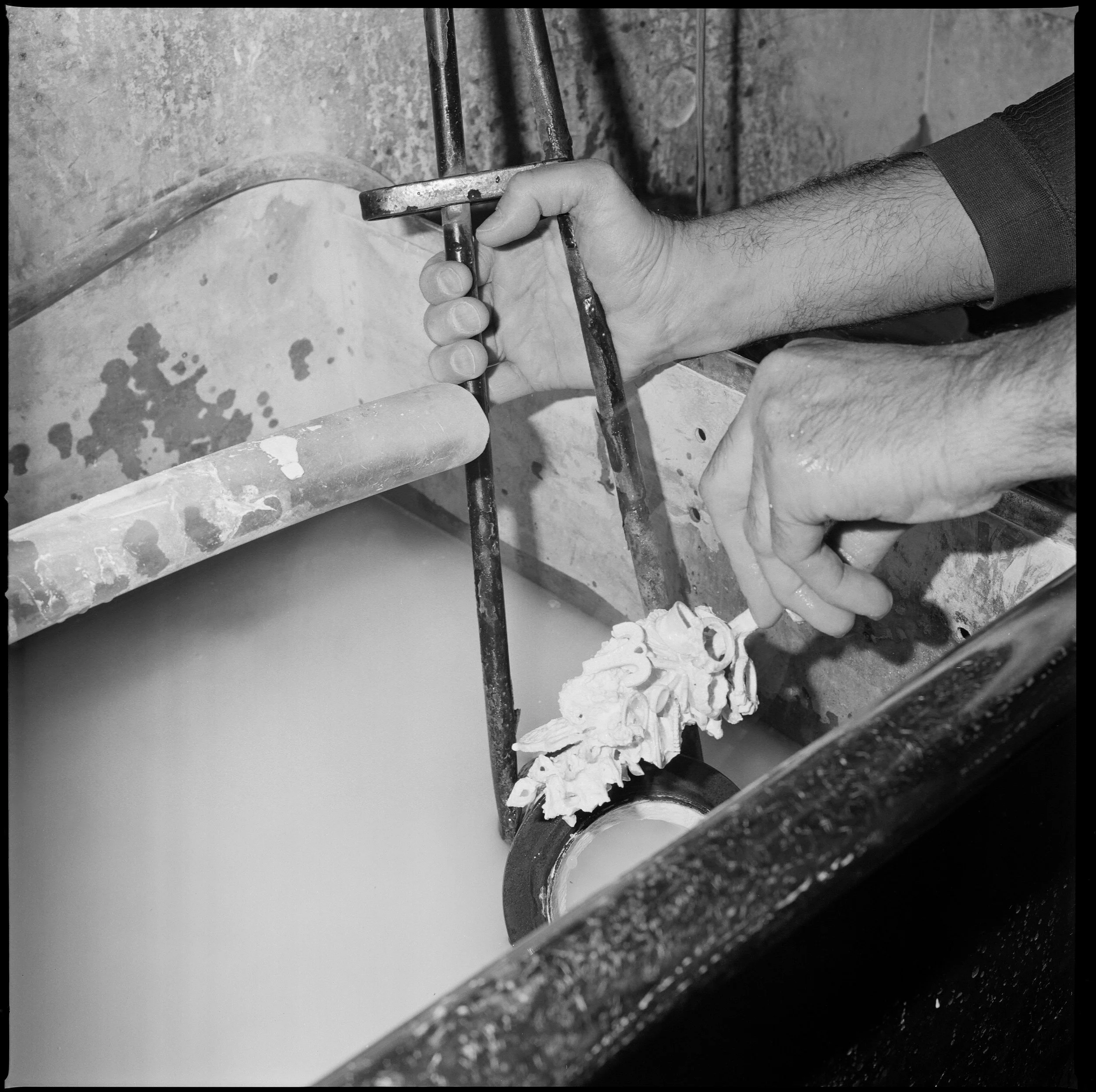 Armenians In The Diamond District