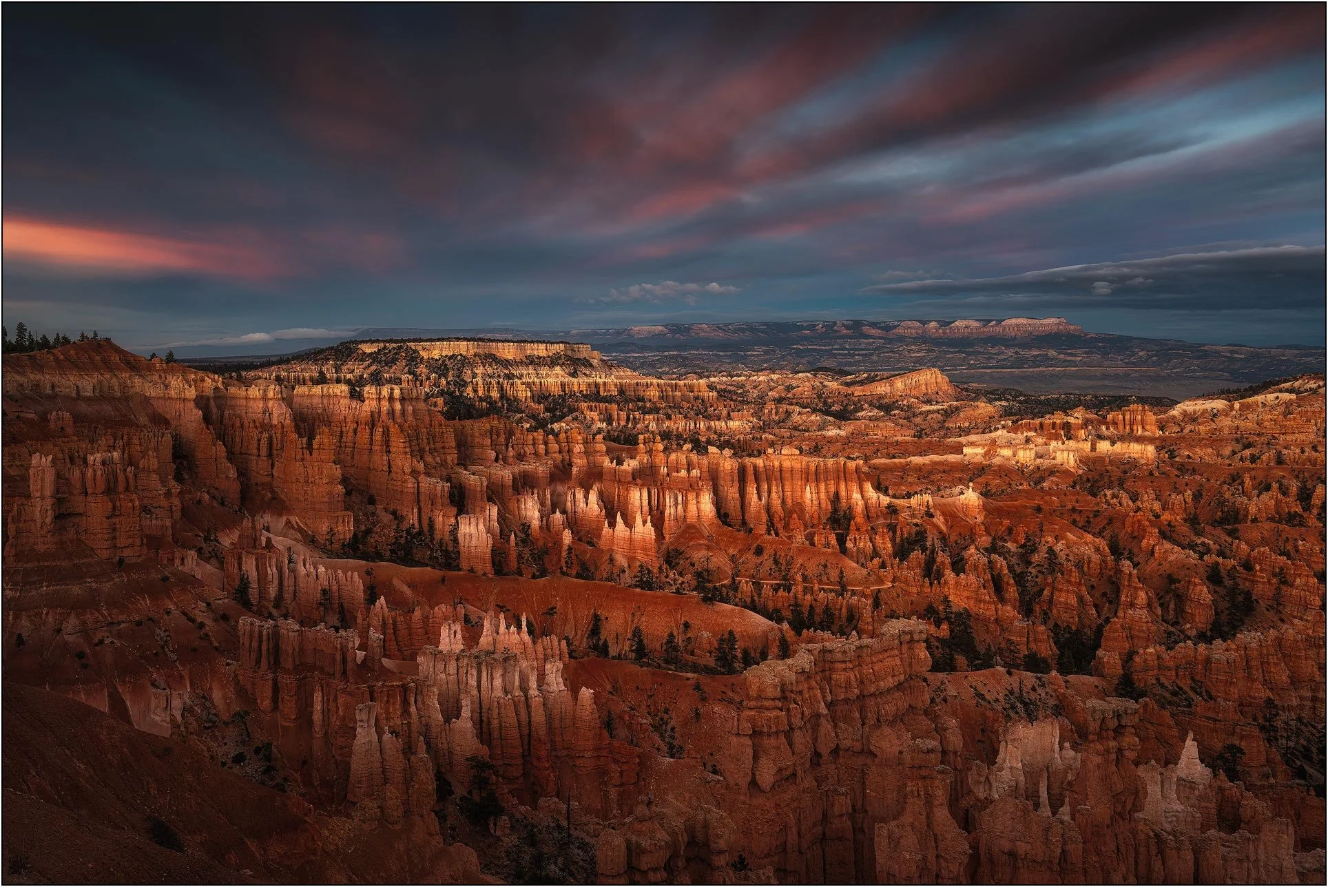 Panoramic view of Bryce Canyon at sunset