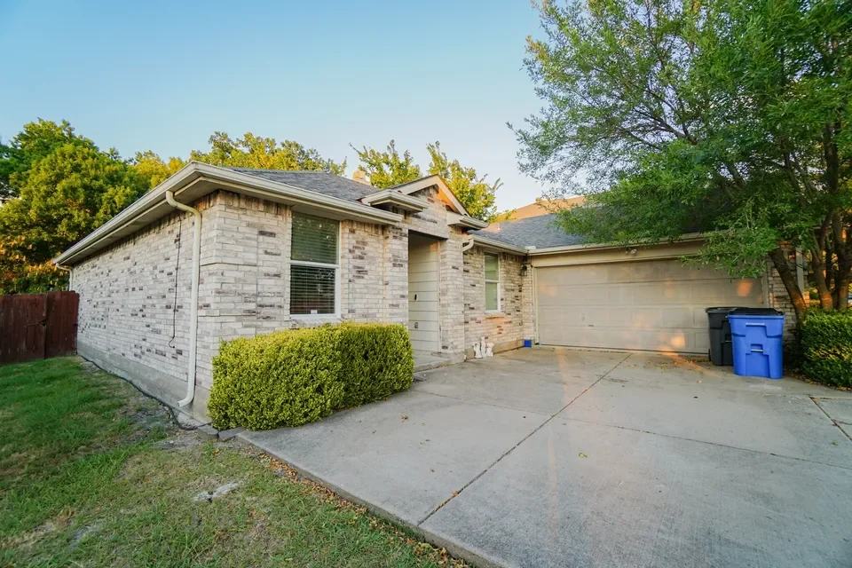 1517 Harvest Crossing Drive, TX 75098