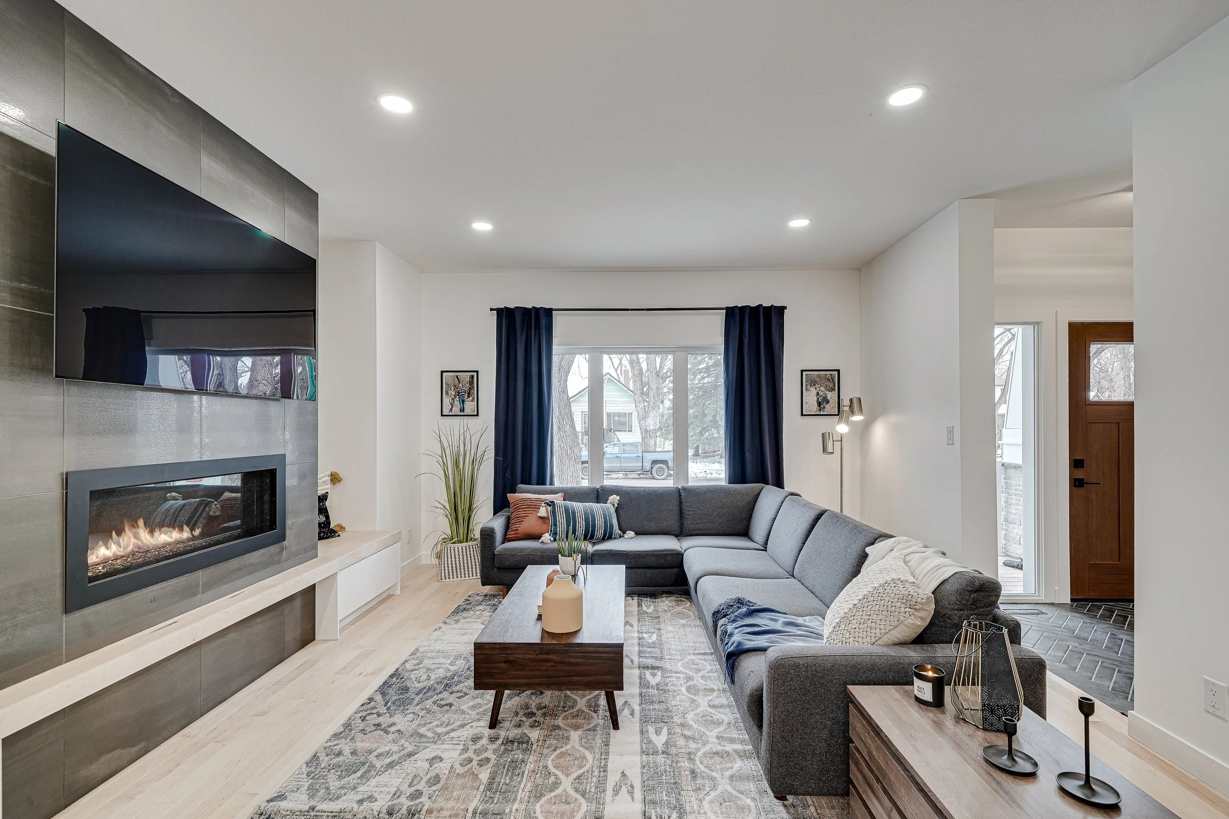 09-719 Temperance Street-09.jpg
