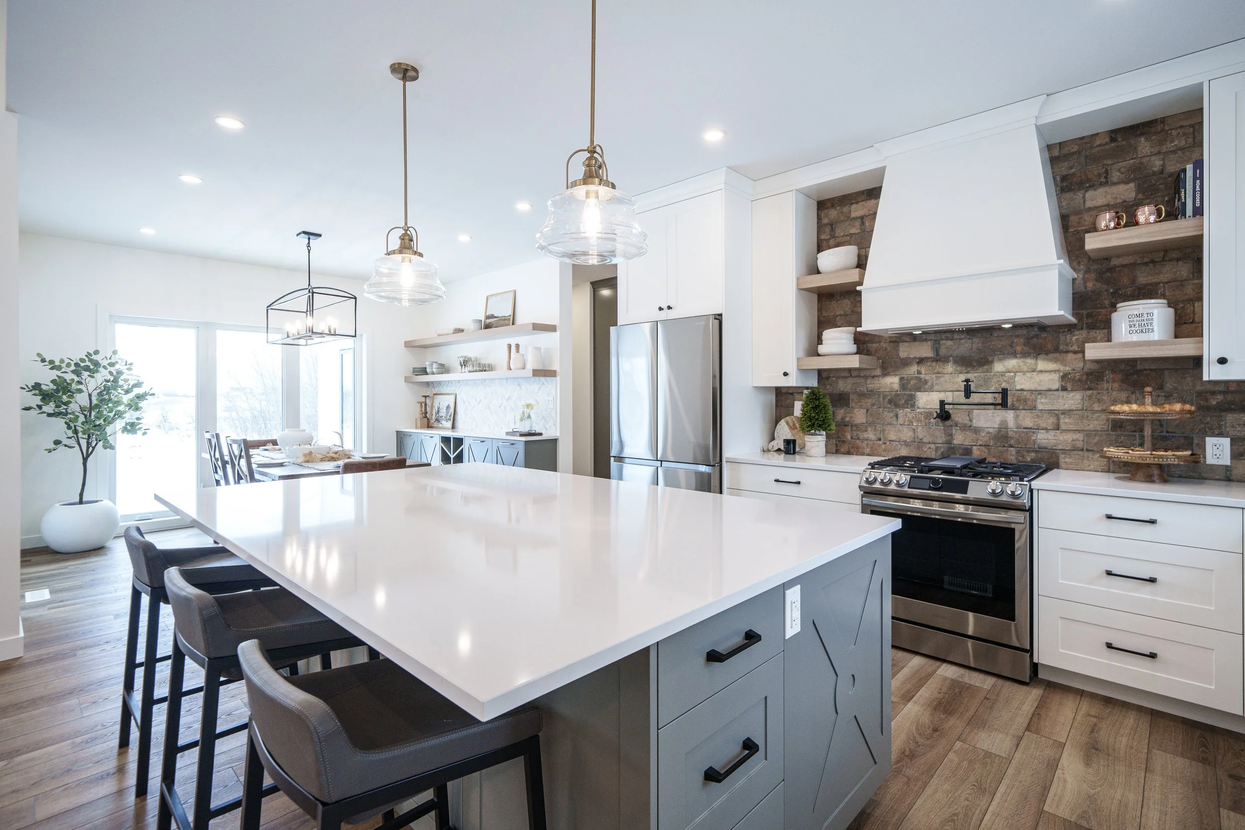 018-23 Applewood Court Saskatoon-15.jpg