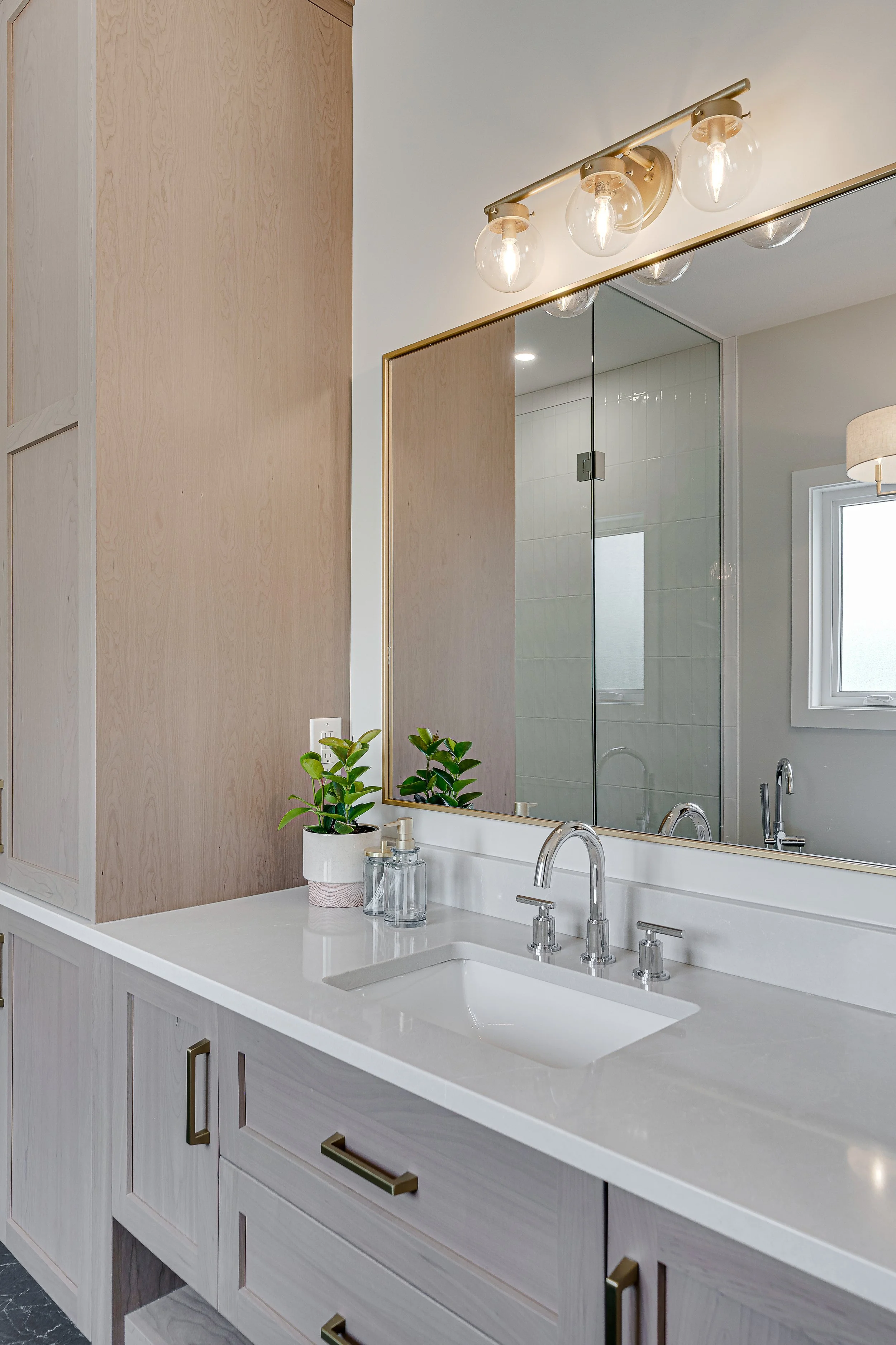 120-1105 2nd Street East-167.jpg