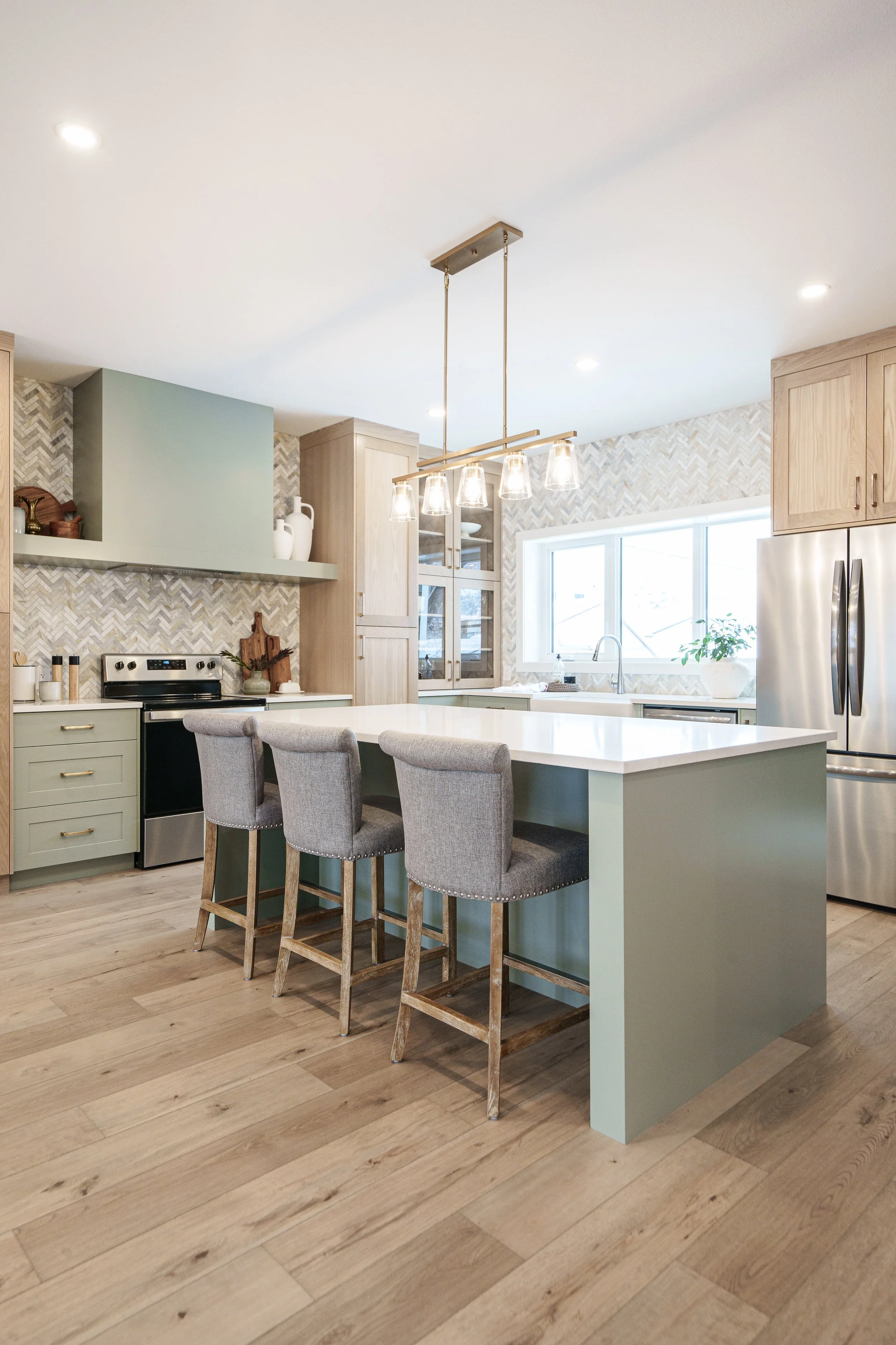 025-1508 Victoria Avenue Saskatoon-25.jpg