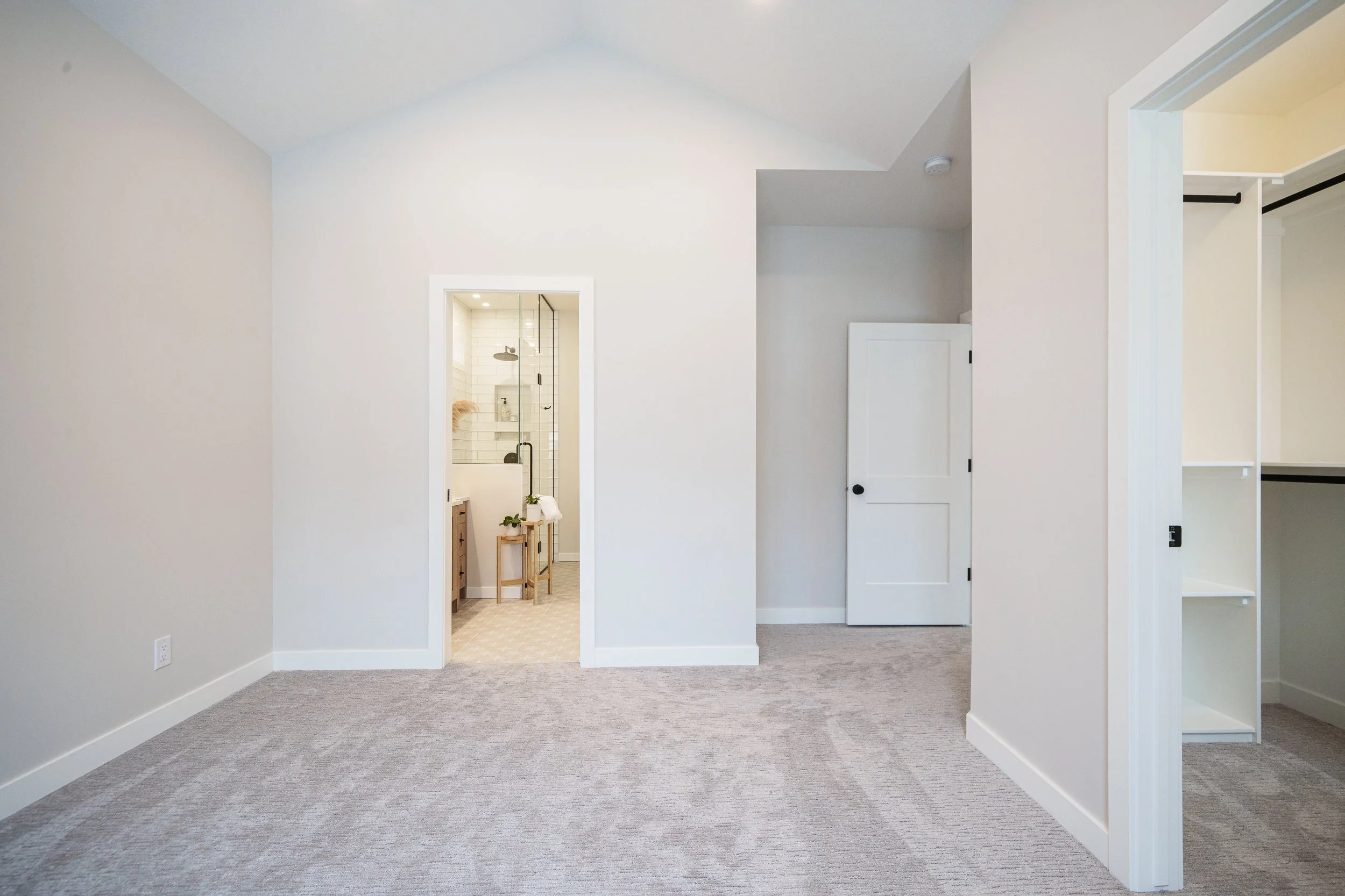 042-1508 Victoria Avenue Saskatoon-42.jpg