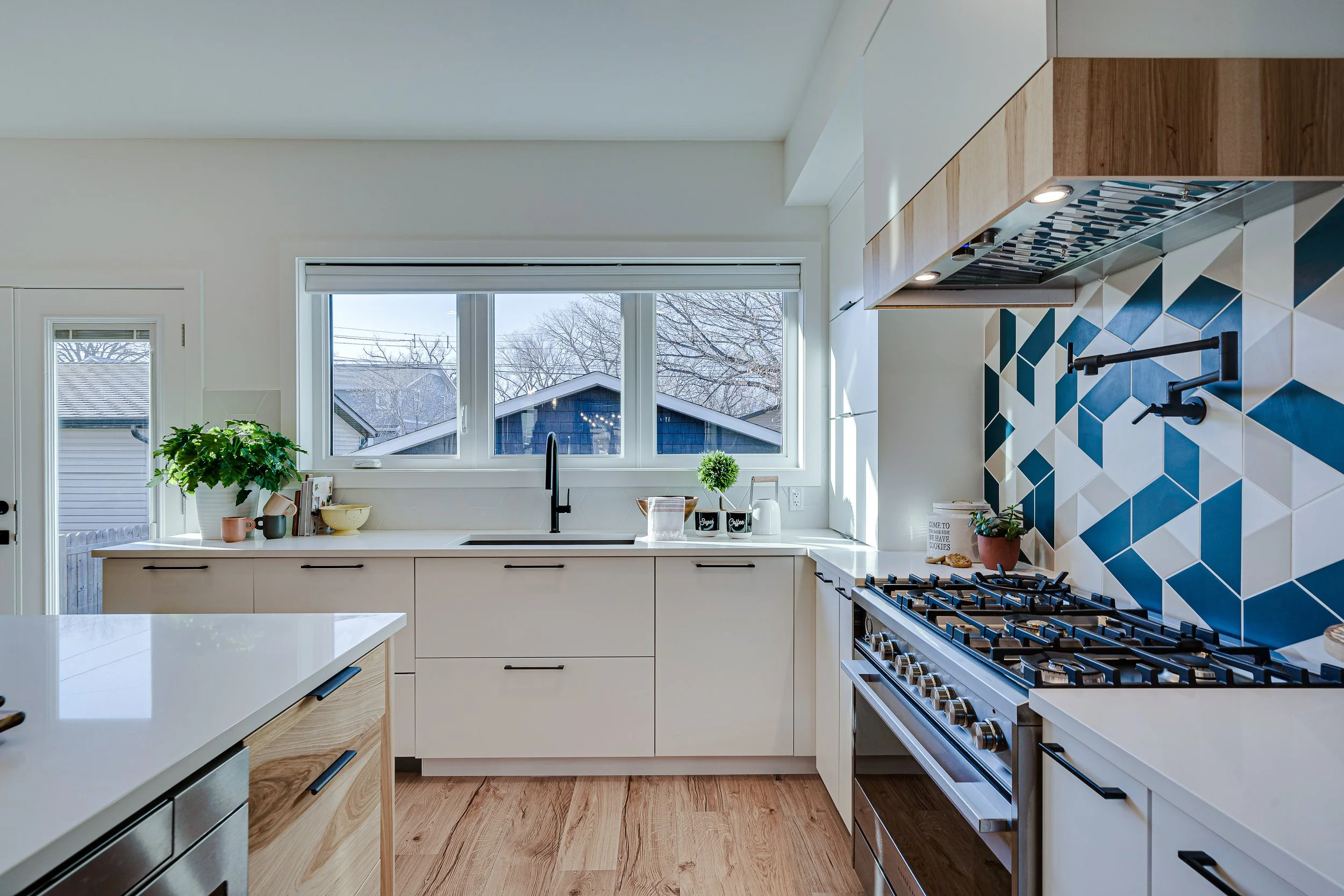 031-2226 Saint Andrews Avenue-31.jpg