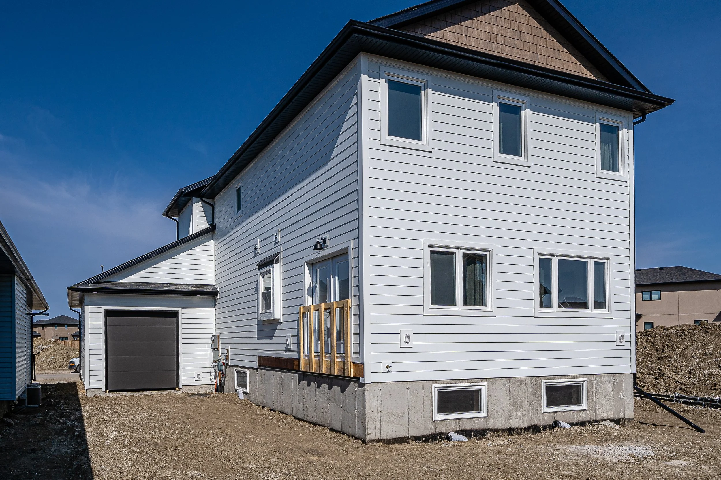 83-220 Hamm Crescent-83.jpg