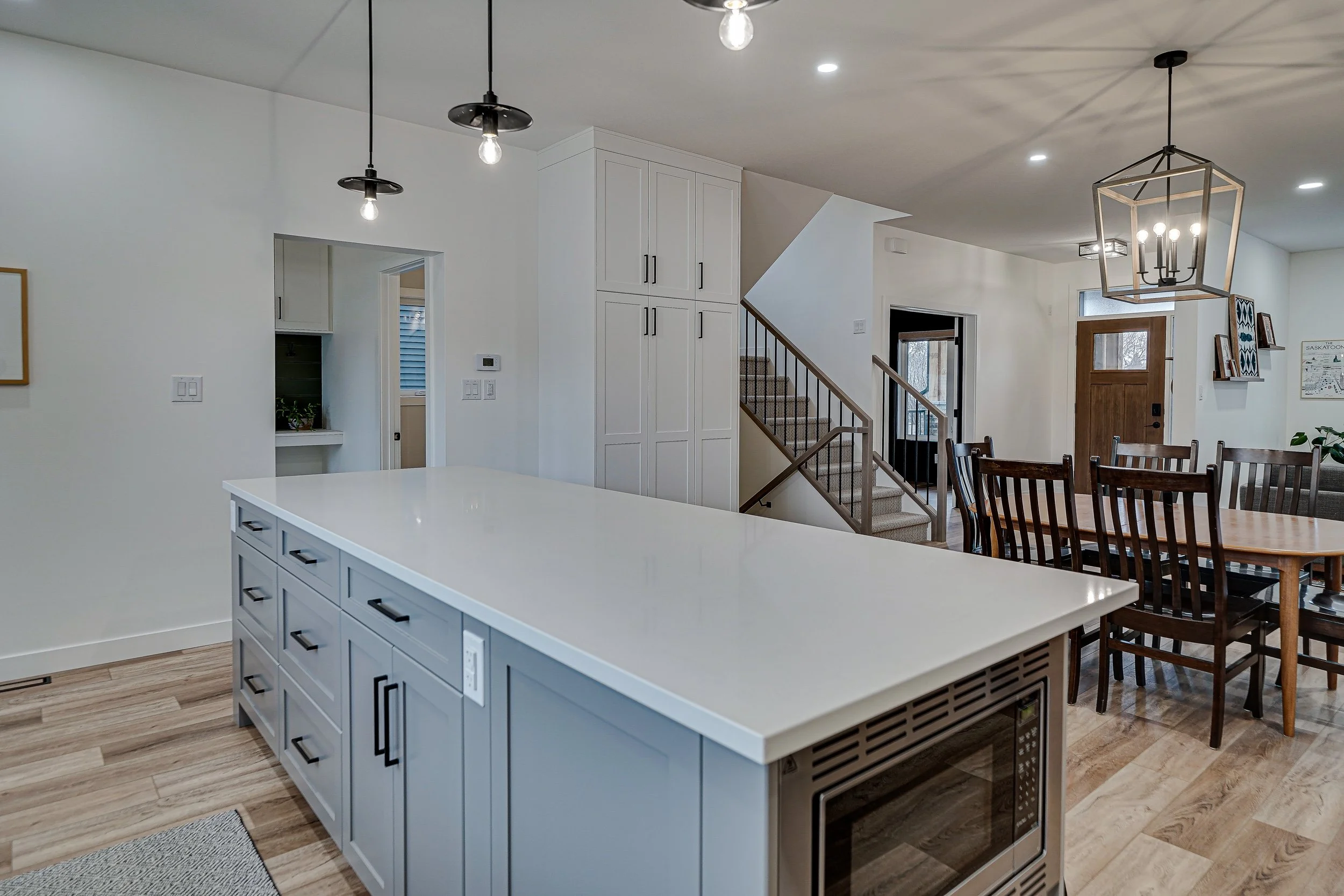 045-218 1st Street East-45.jpg