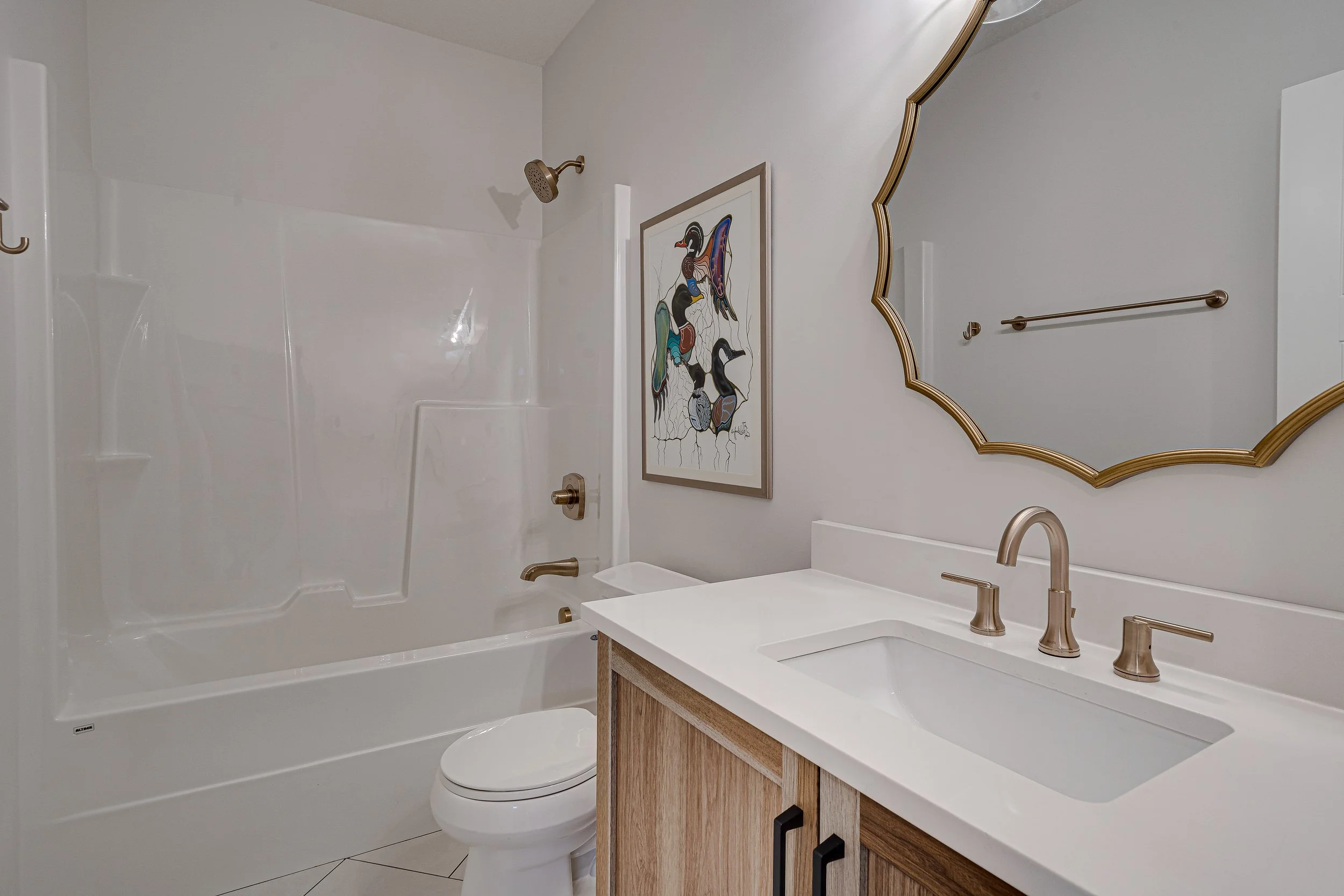 084-502 2nd Street East-83.jpg