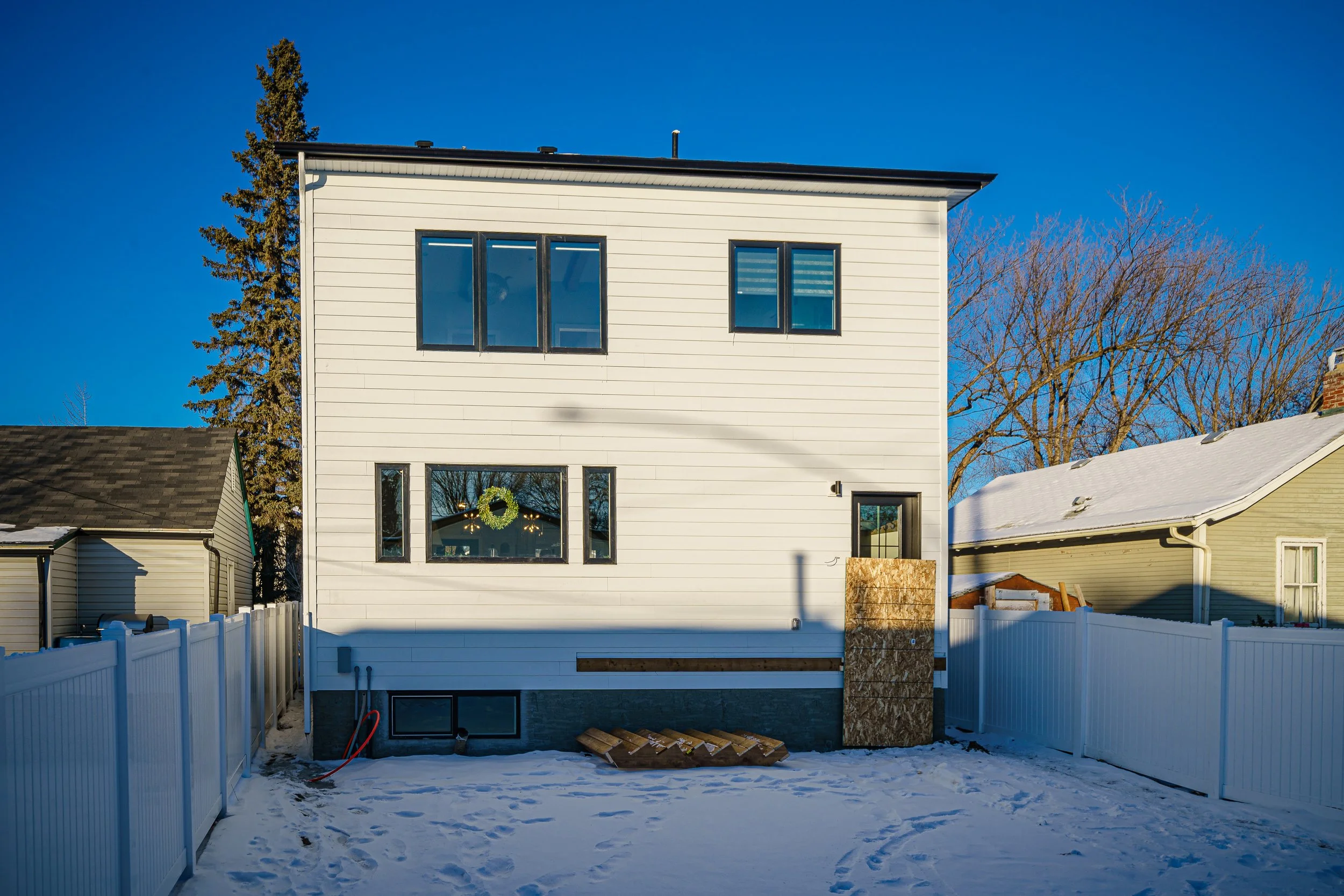 093-502 2nd Street East-92.jpg