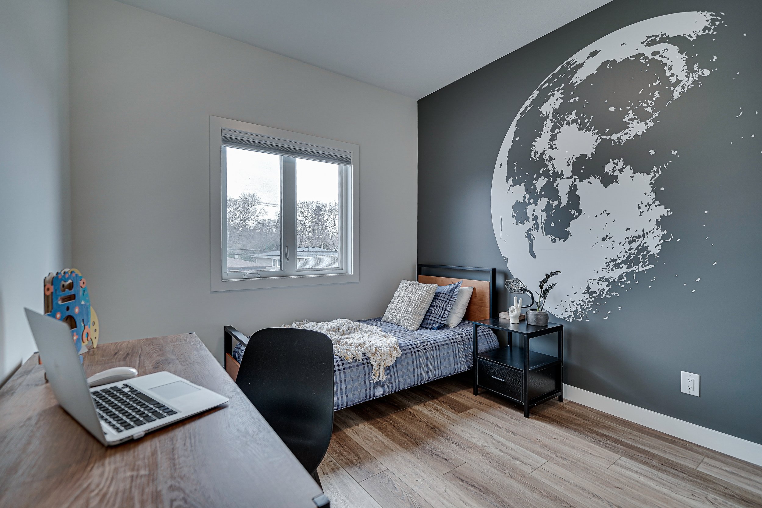 105-218 1st Street East-105.jpg