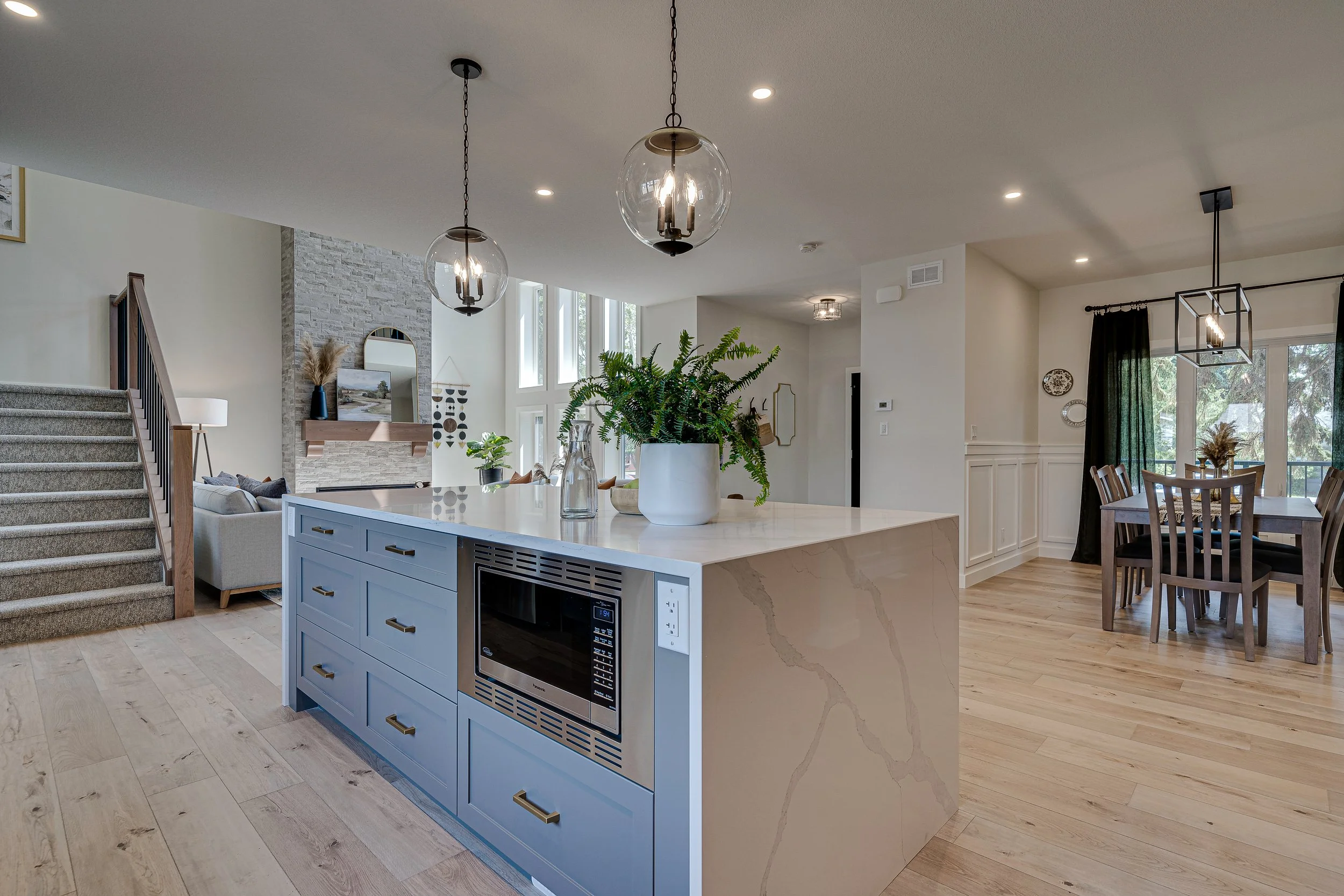 064-1105 2nd Street East-111.jpg