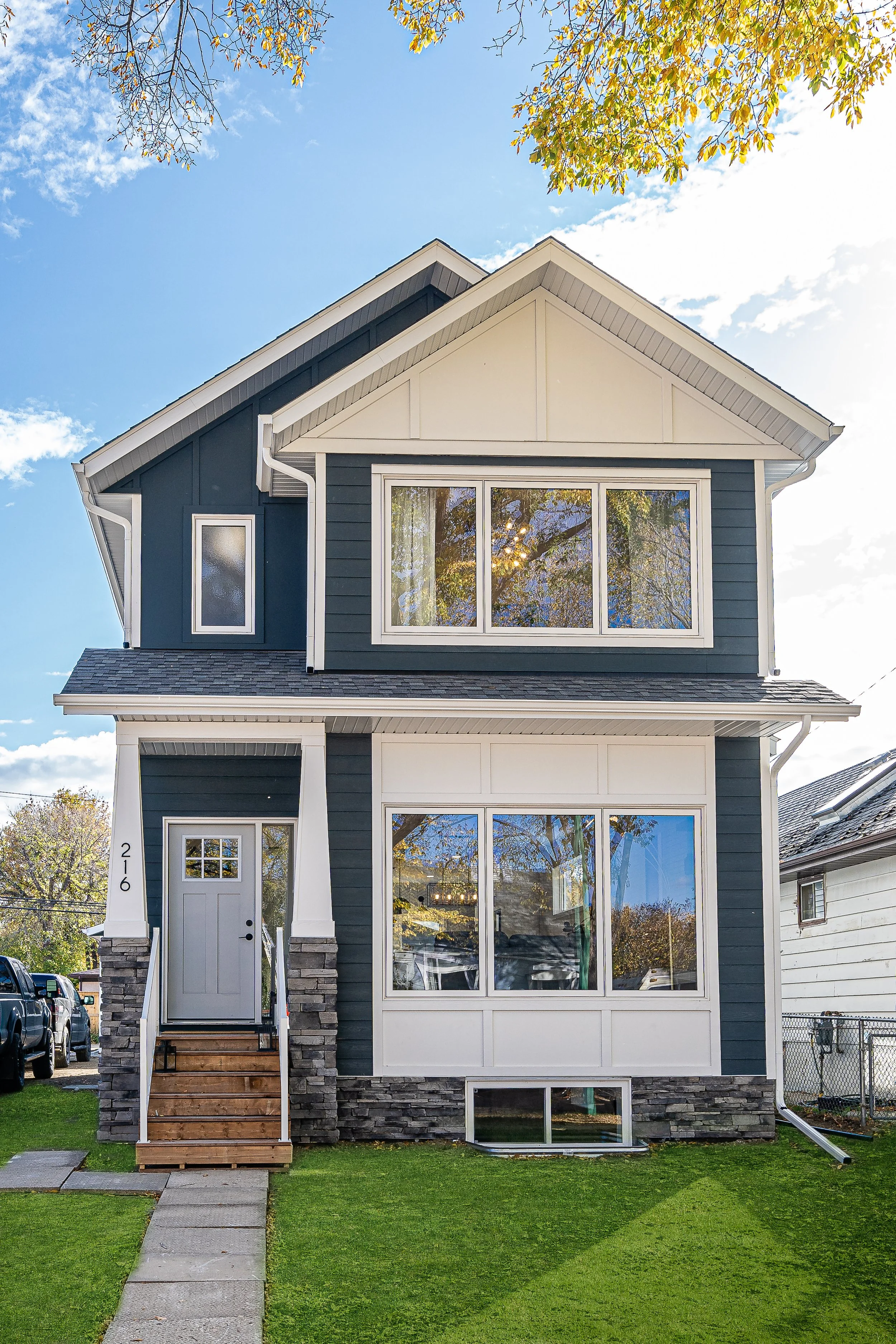 001-216 1st Street East-01.jpg