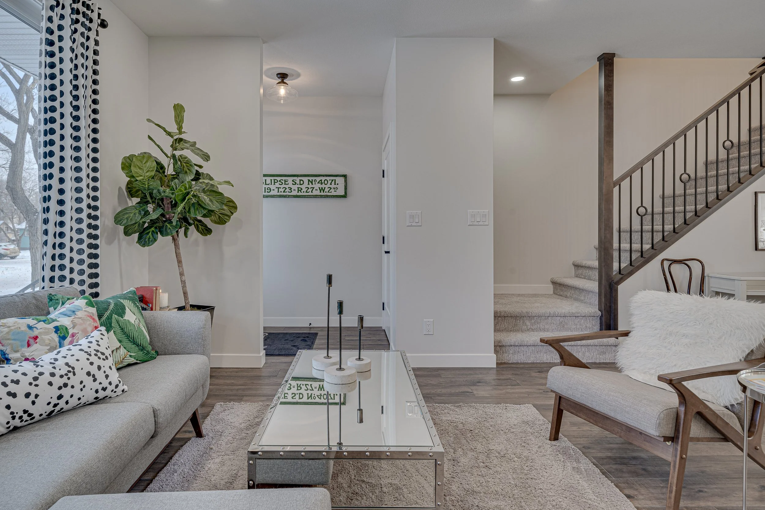 10-1034 13th Street East-10.jpg