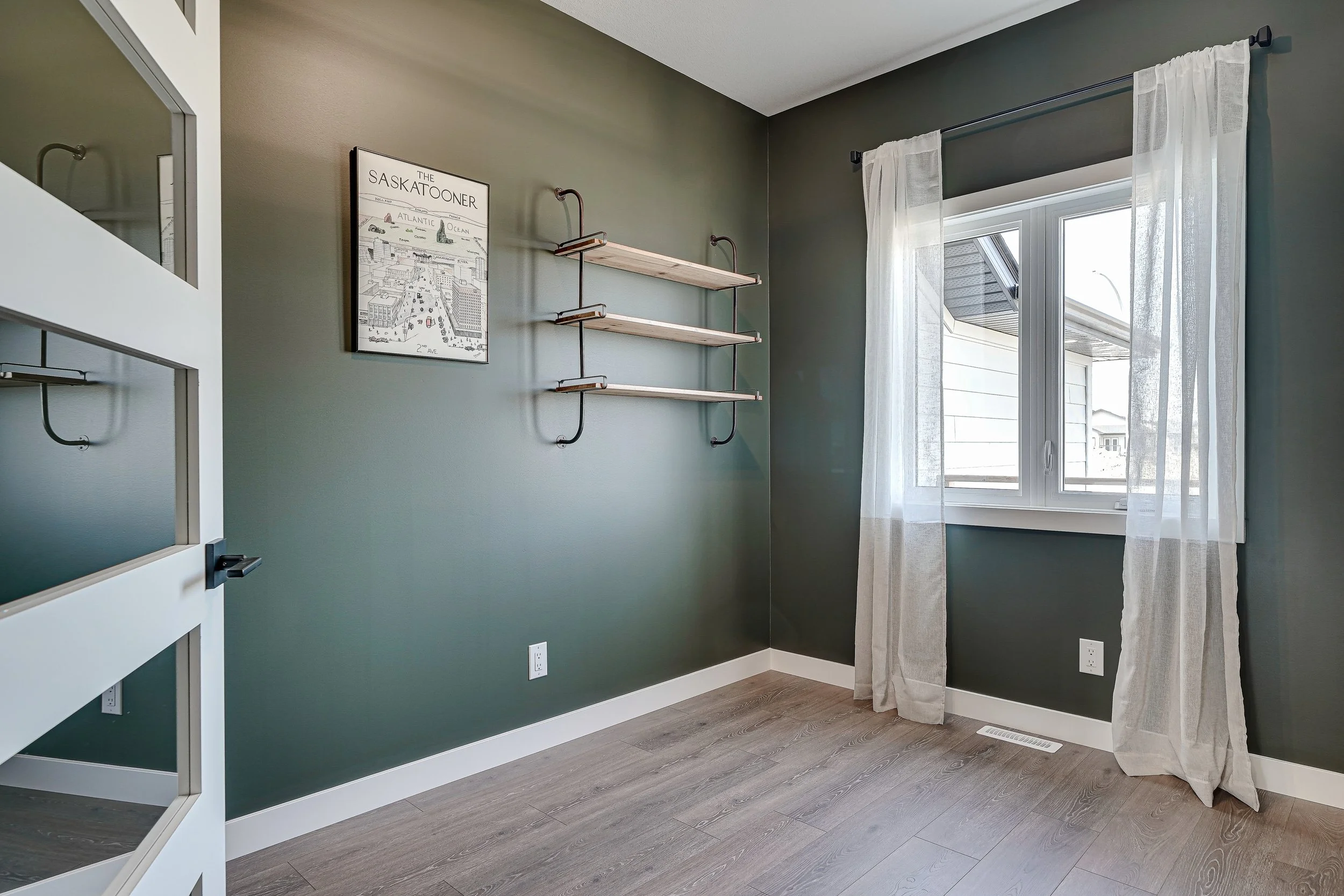 47-220 Hamm Crescent-47.jpg