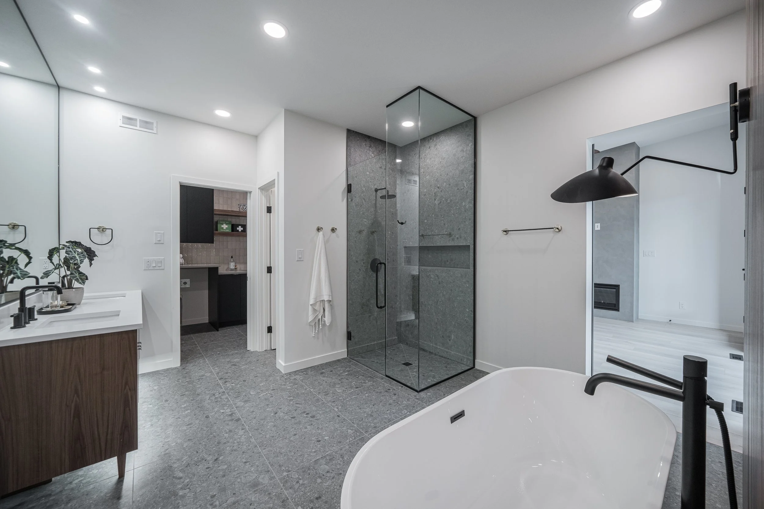 108-1018 7th Street East Saskatoon-75.jpg