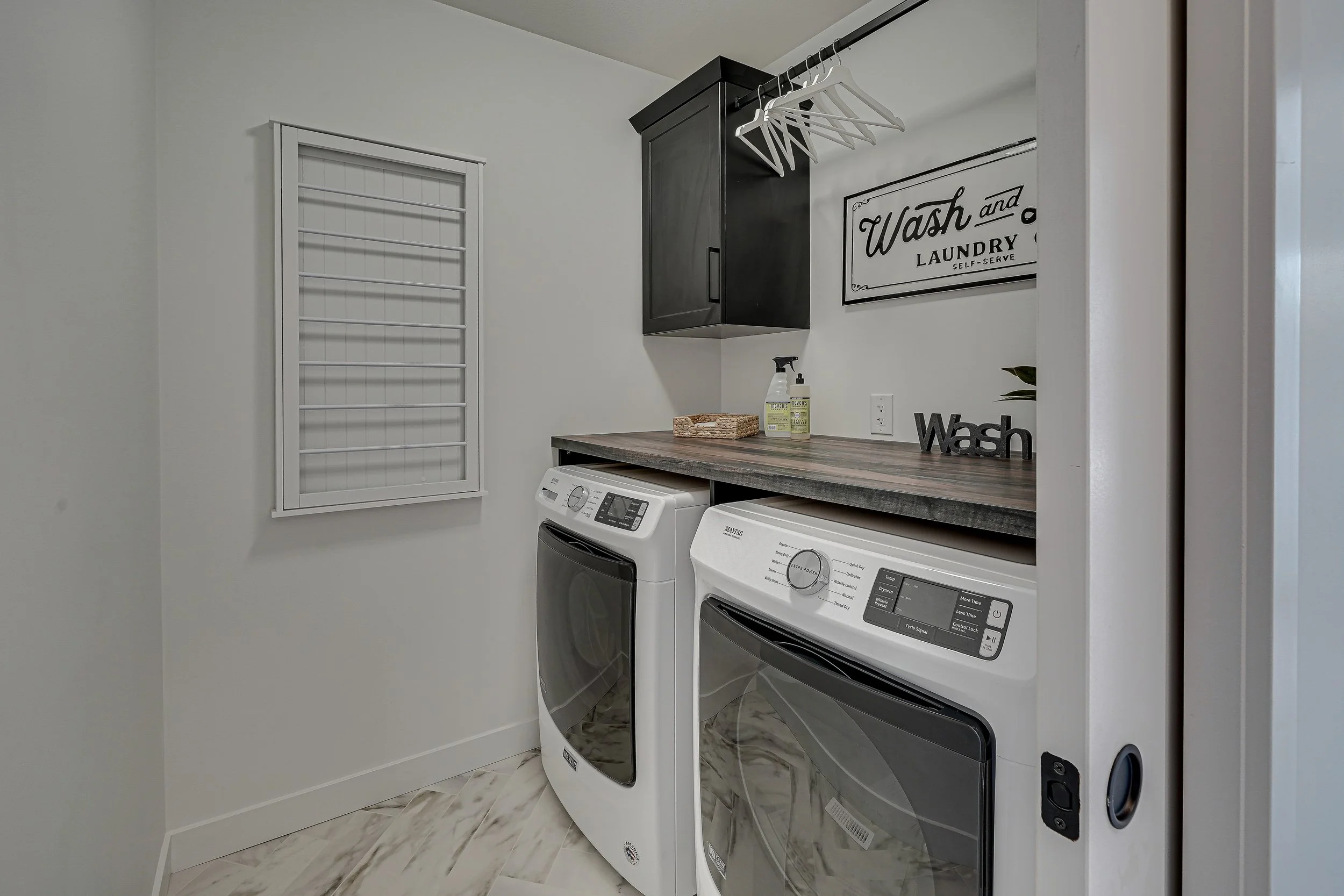 086-216 1st Street East-86.jpg