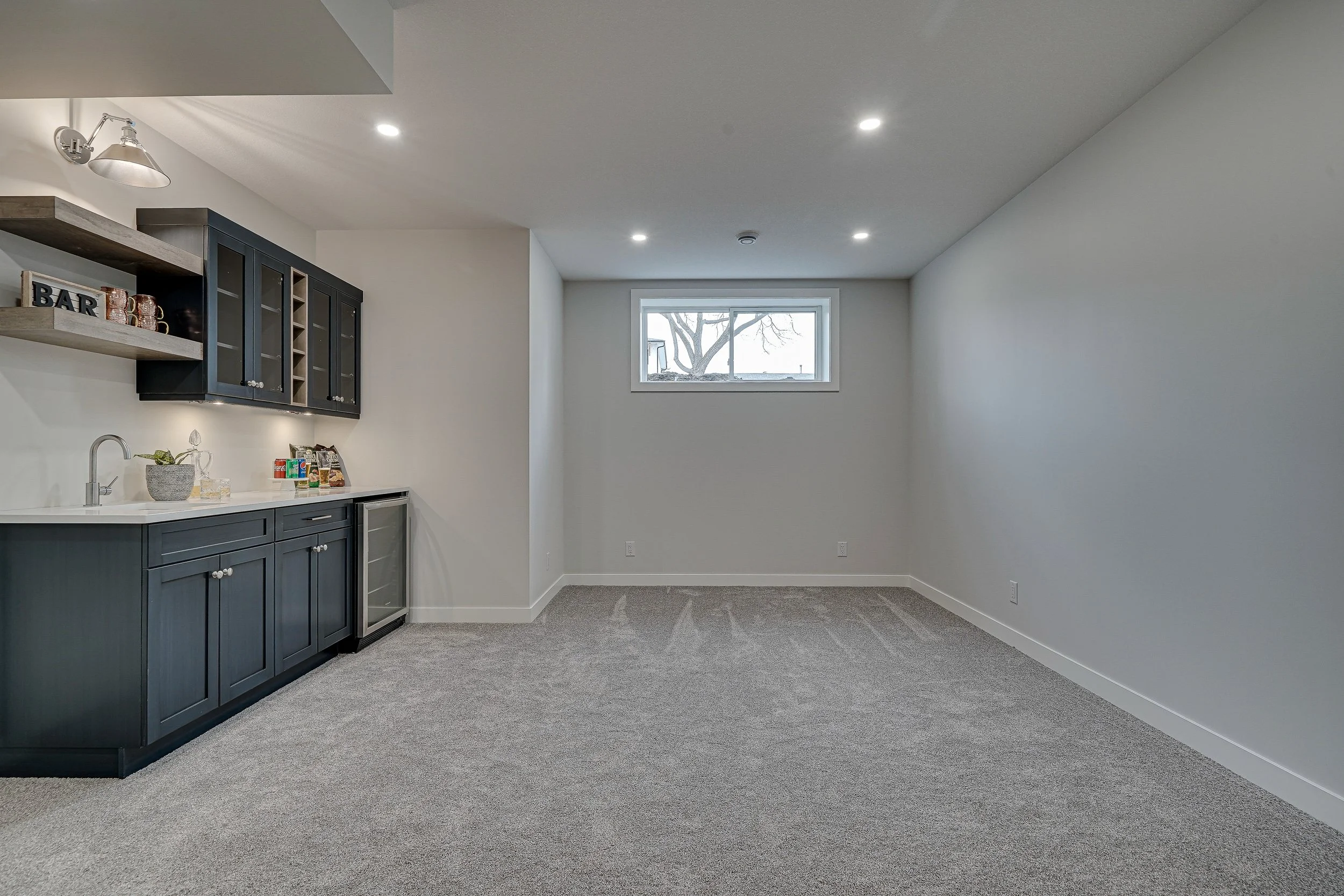 115-218 1st Street East-115.jpg