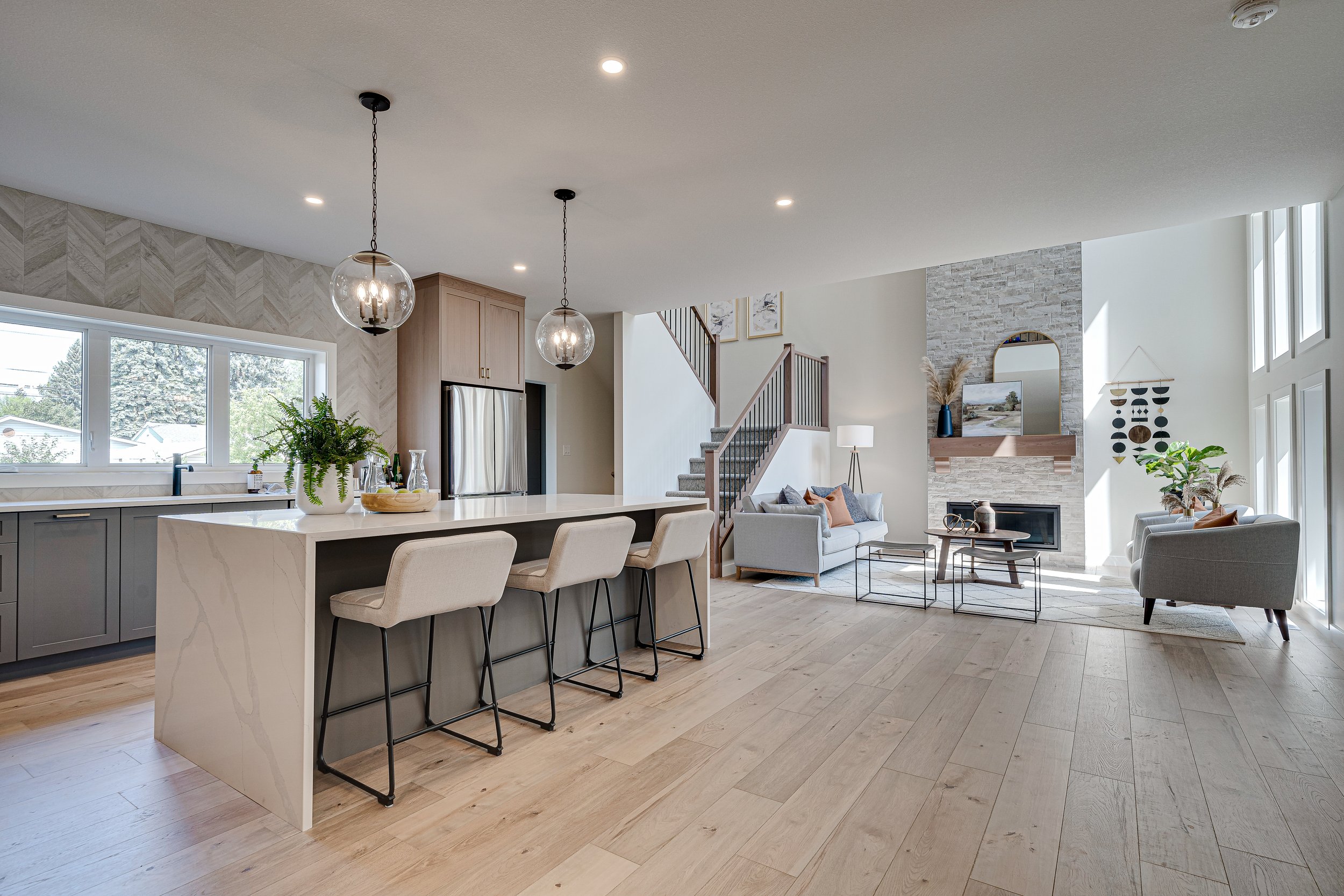 063-1105 2nd Street East-110.jpg