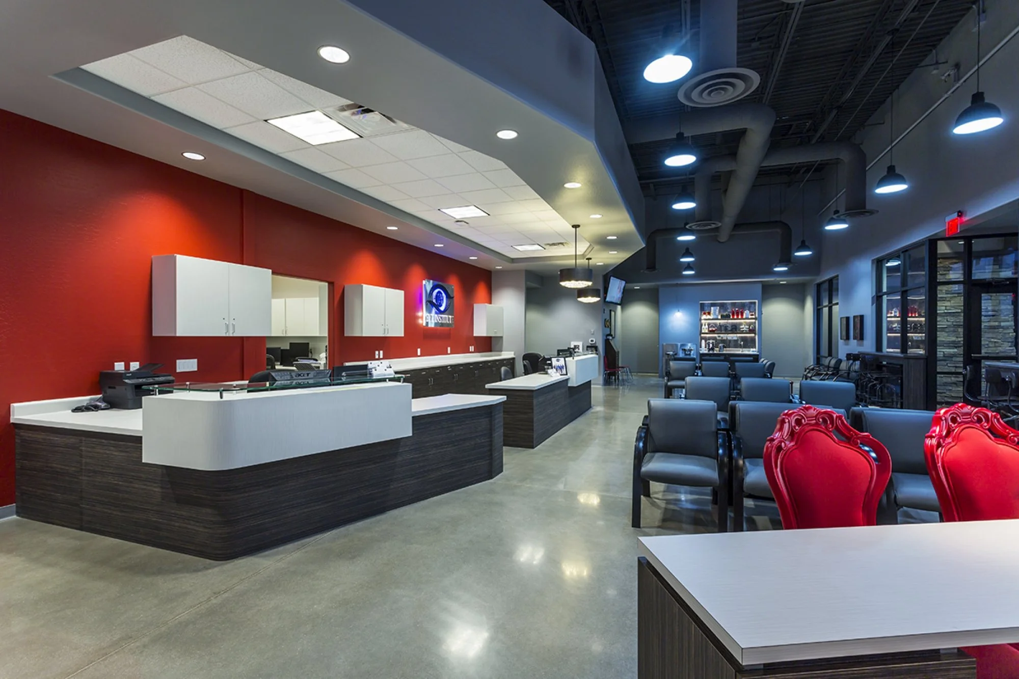 M&M Eye Institute lobby