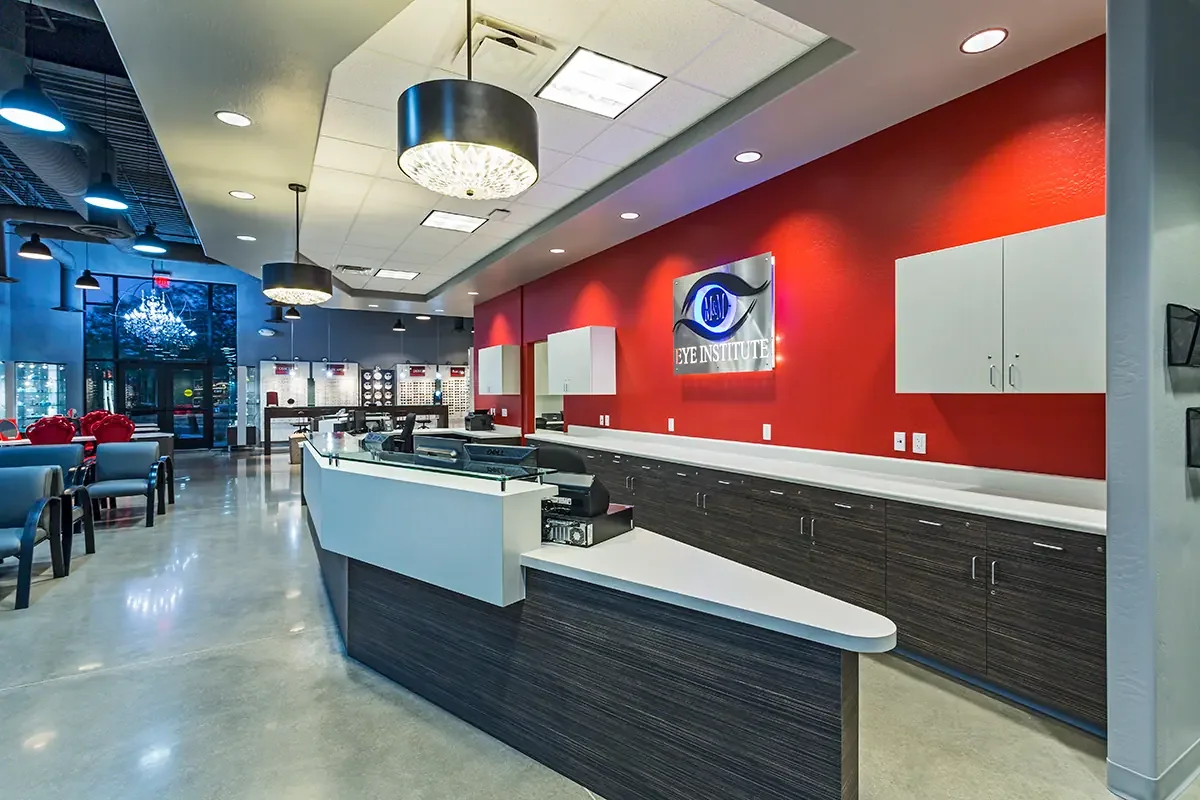 M&M Eye Institute front desk