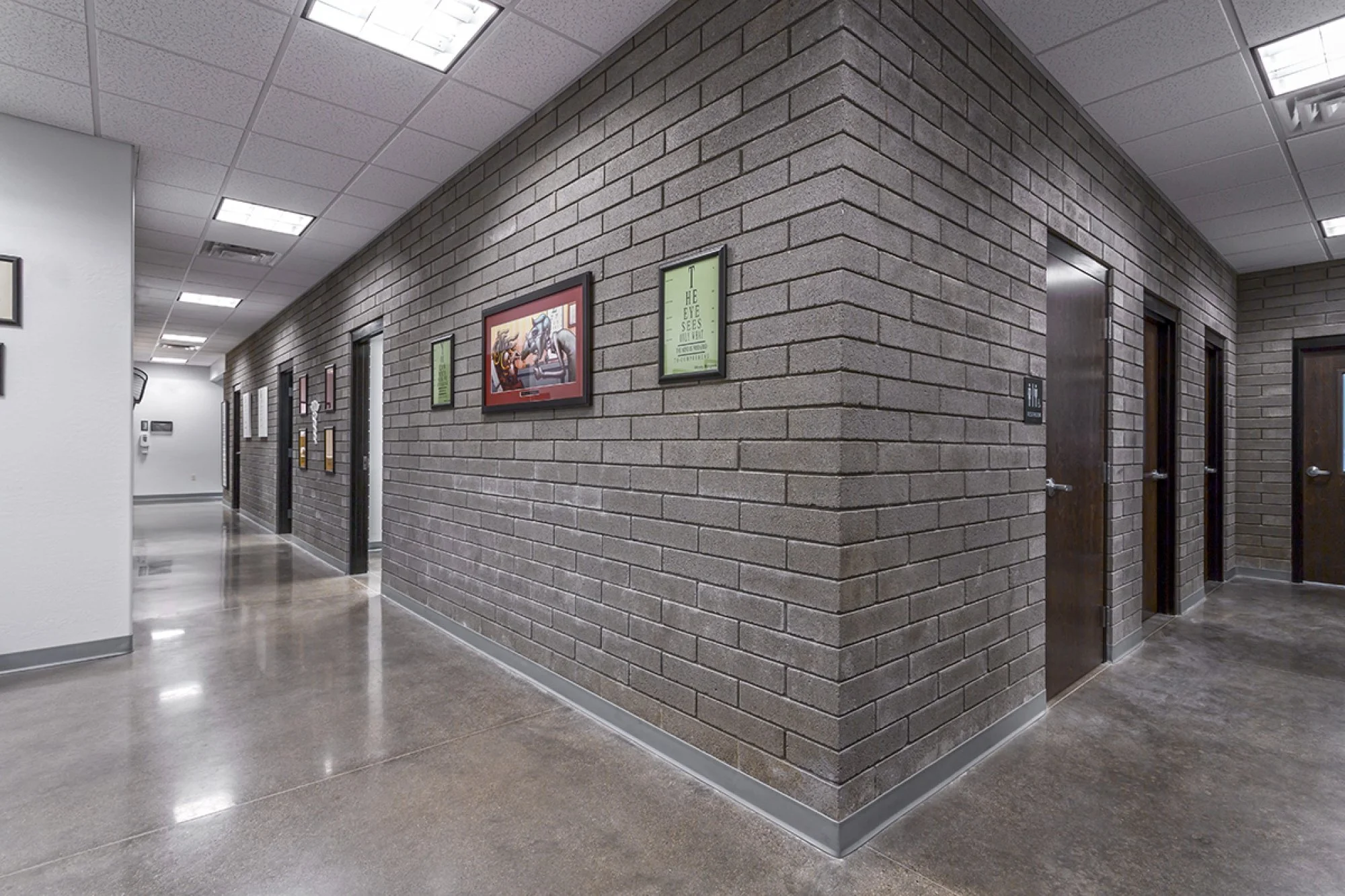 M&M Eye Institute interior