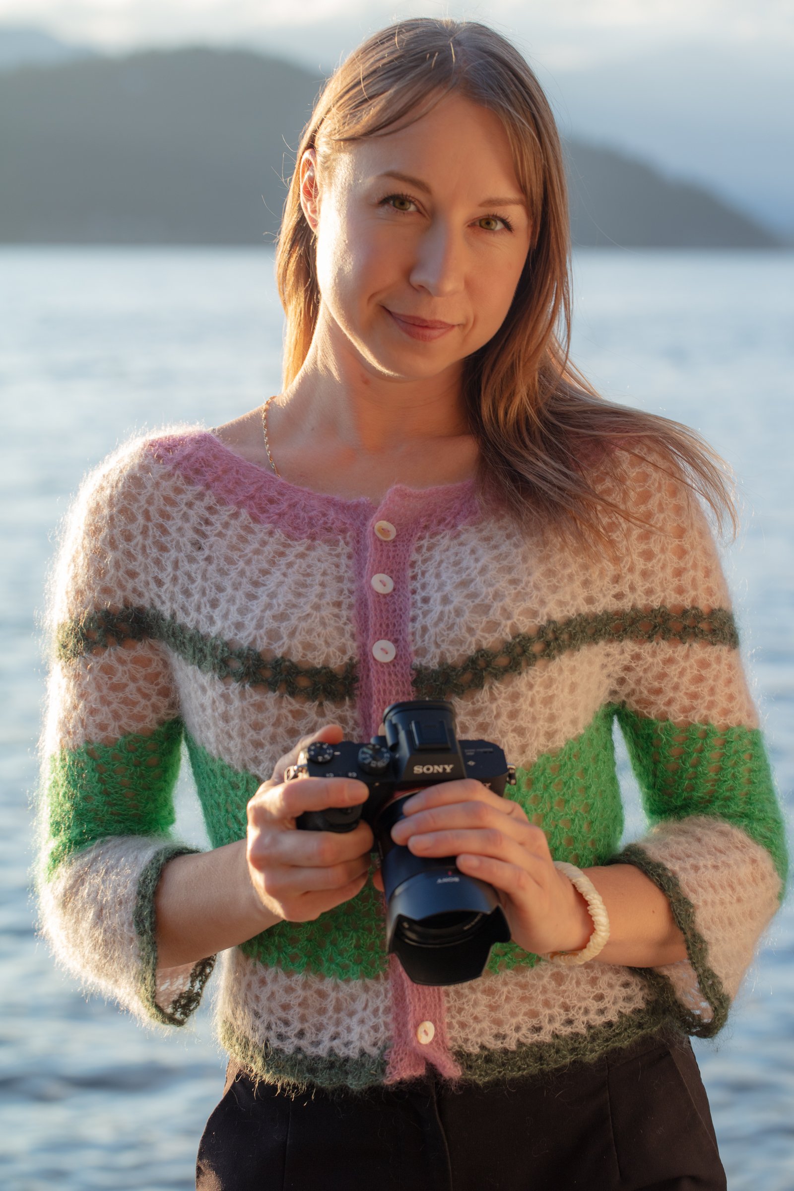 Your photographer. Bowen 
Island photographer. Female photographer.