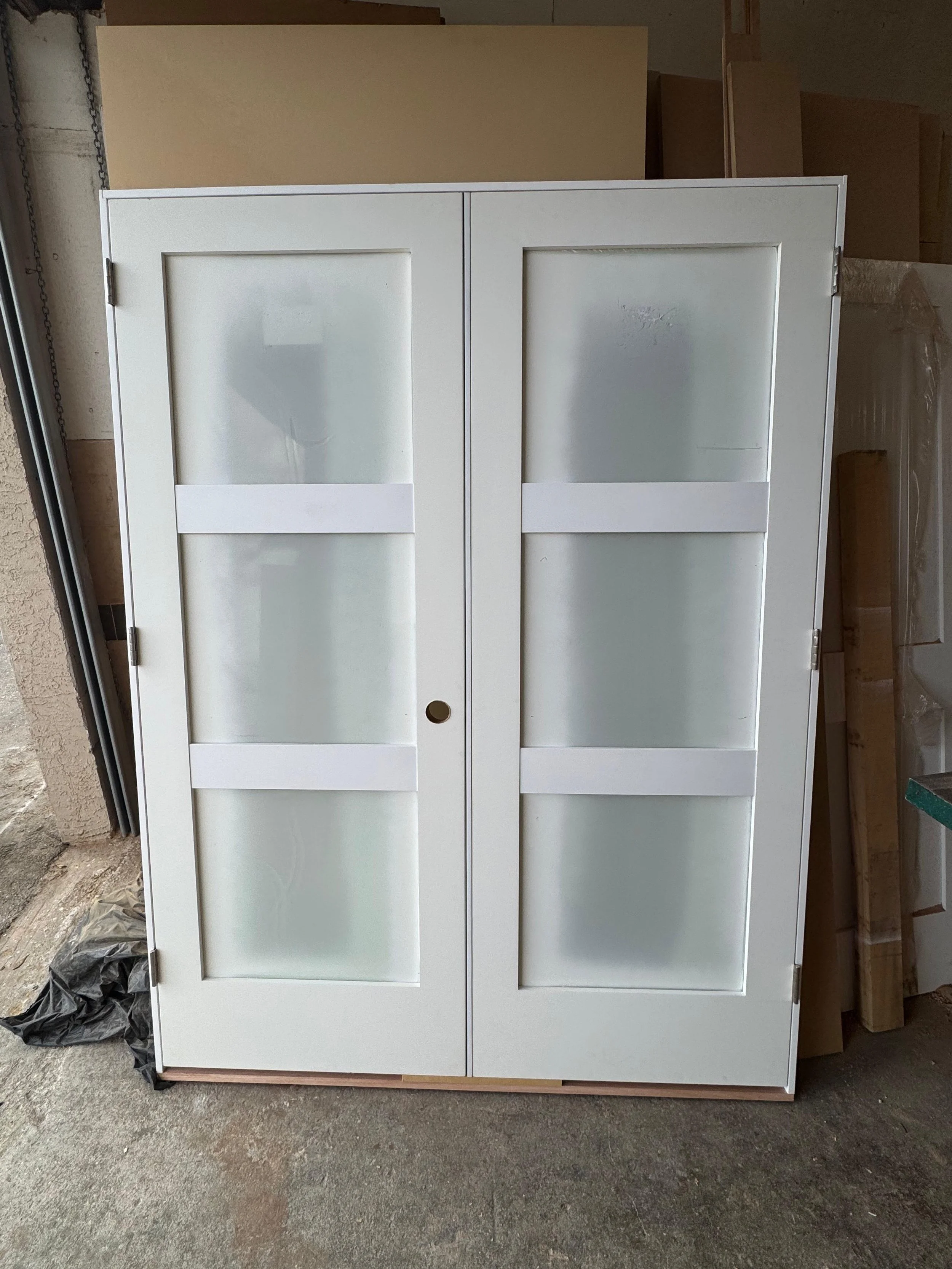 3 panel shaker frosted gass double door unit