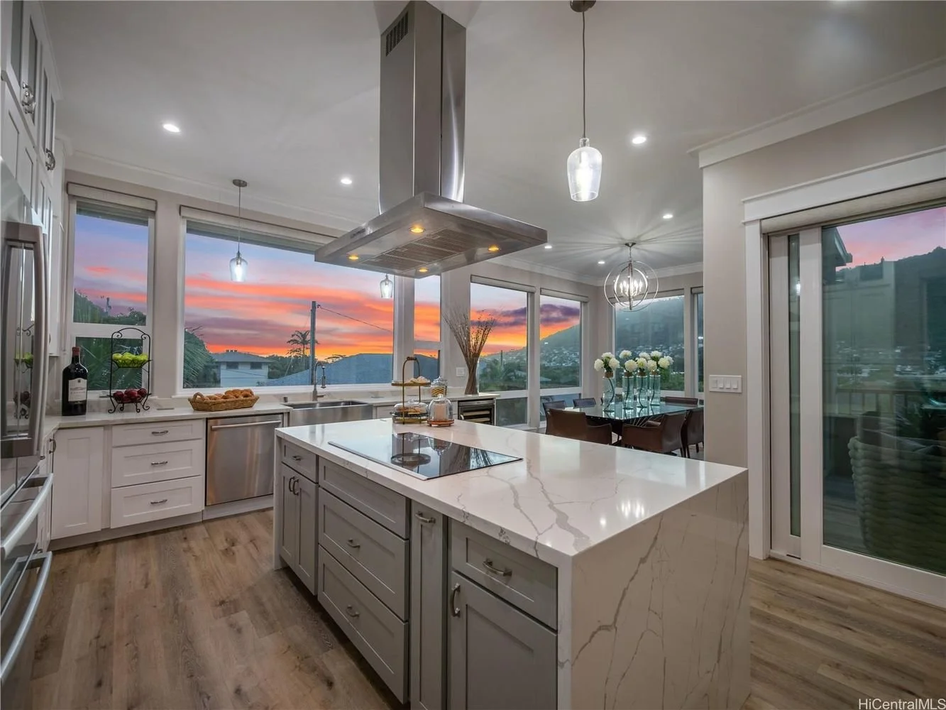 Luxury residence, Manoa sold by Elizabeth La Riva for $2,430,000