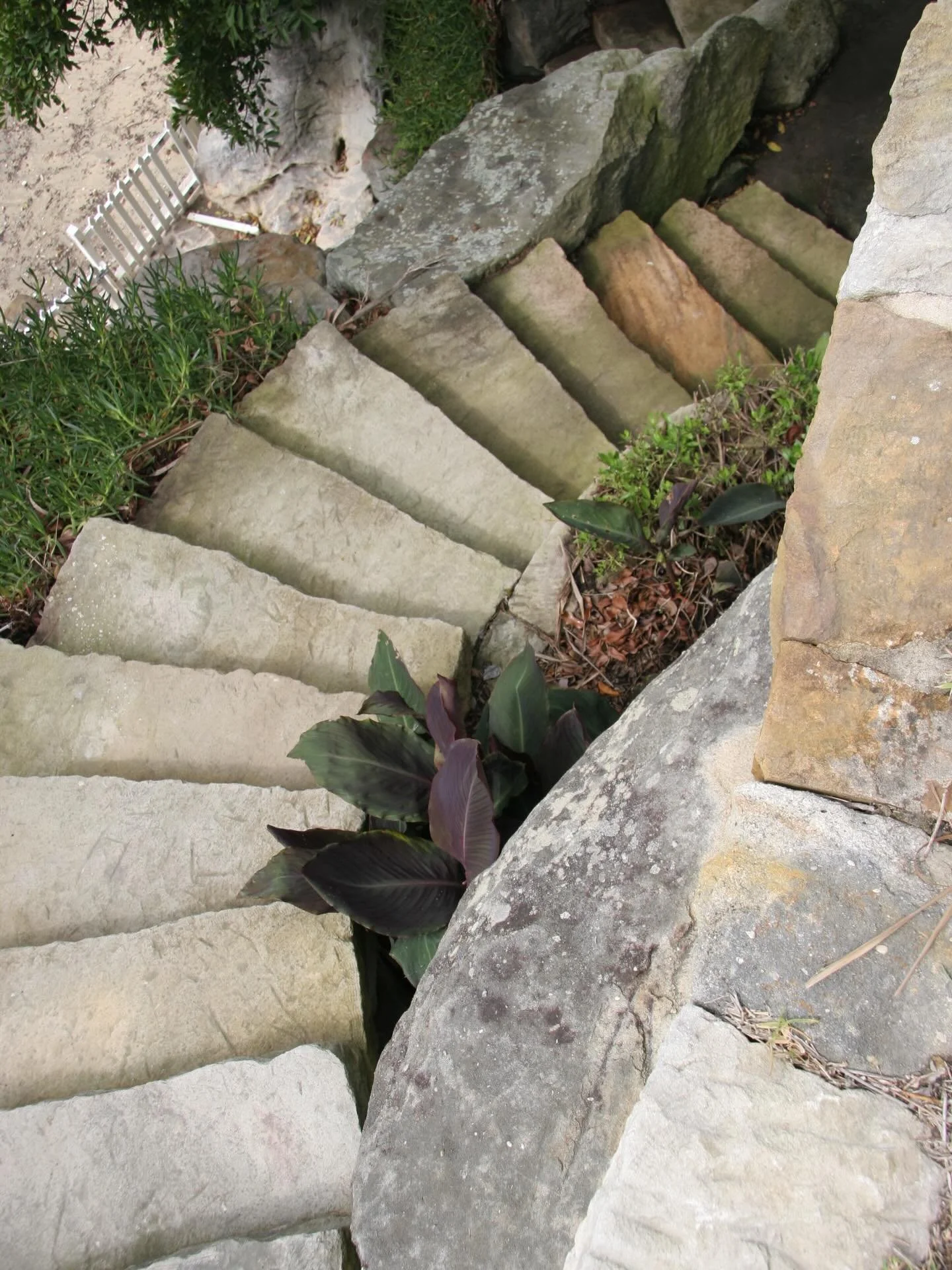 Landscape &amp; Stone specialists, Sydney. 

Built to feel natural, made to last.