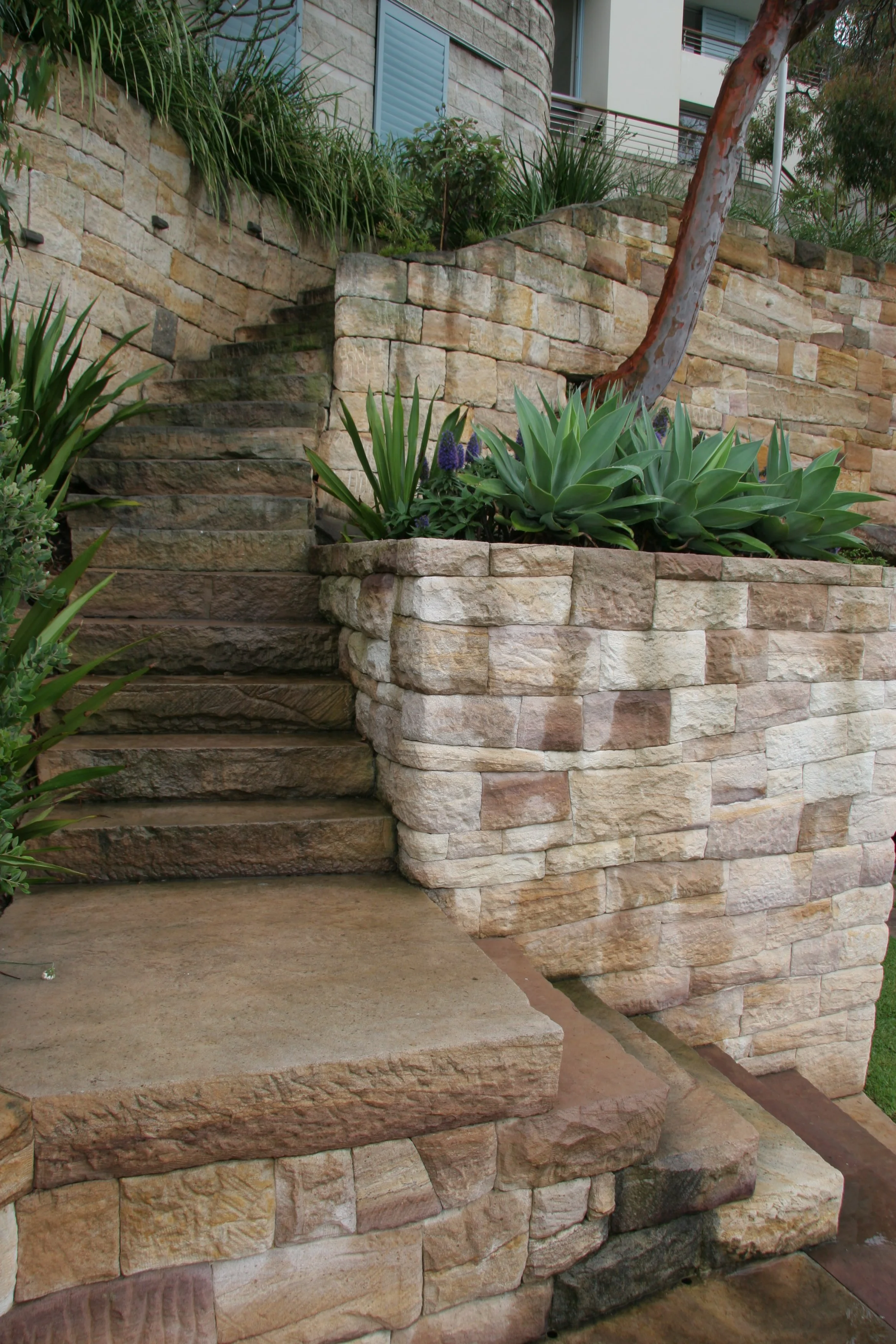Retaining Walls & Structural Stone