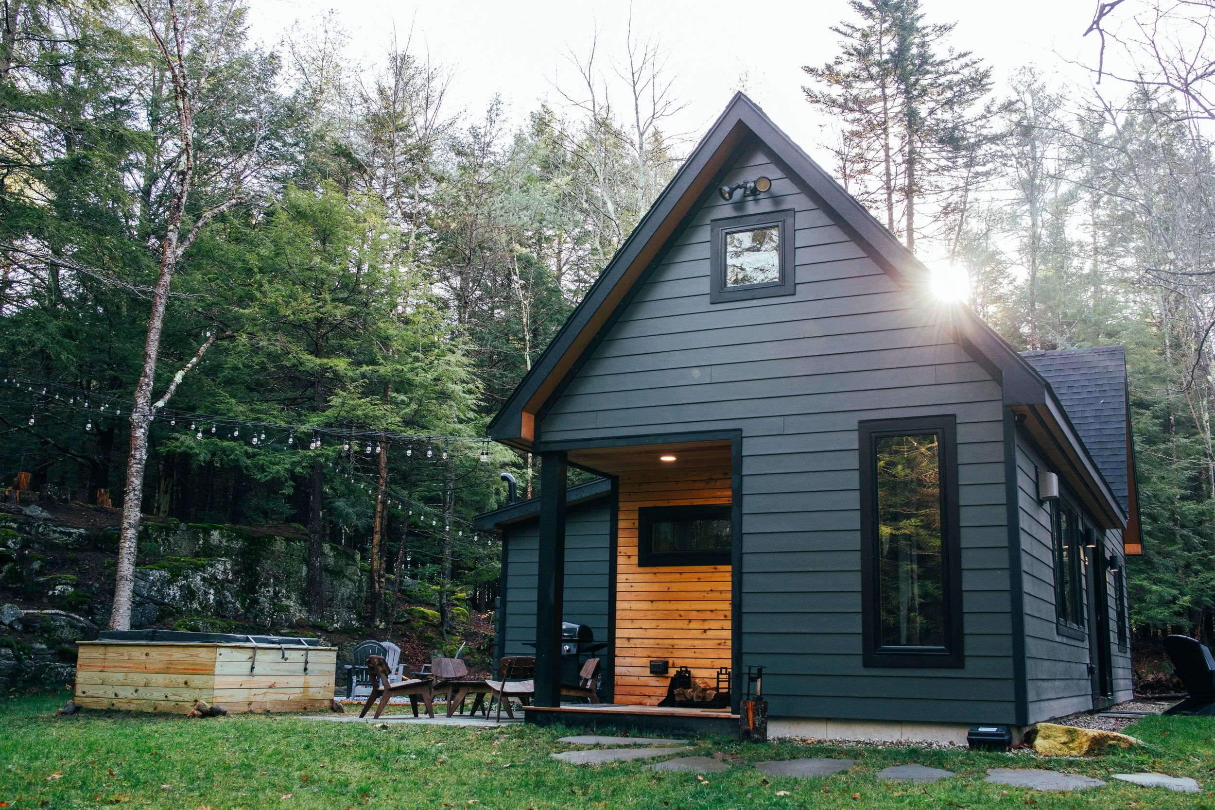 1222-CozyRockCabin-005.jpg