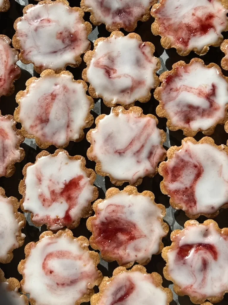 Katalaner: Swedish Almond Tarts with Strawberry &amp; Rhubarb