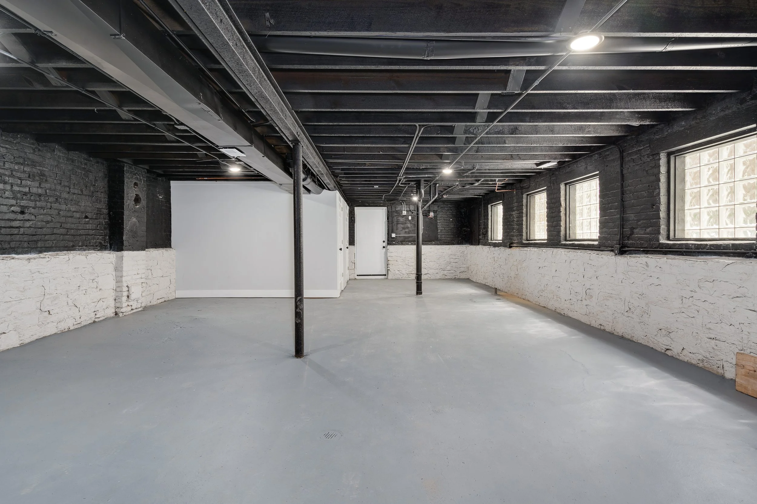 7925 S May St Chicago IL 60620-print-023-021-0023-4200x2801-300dpi.jpg