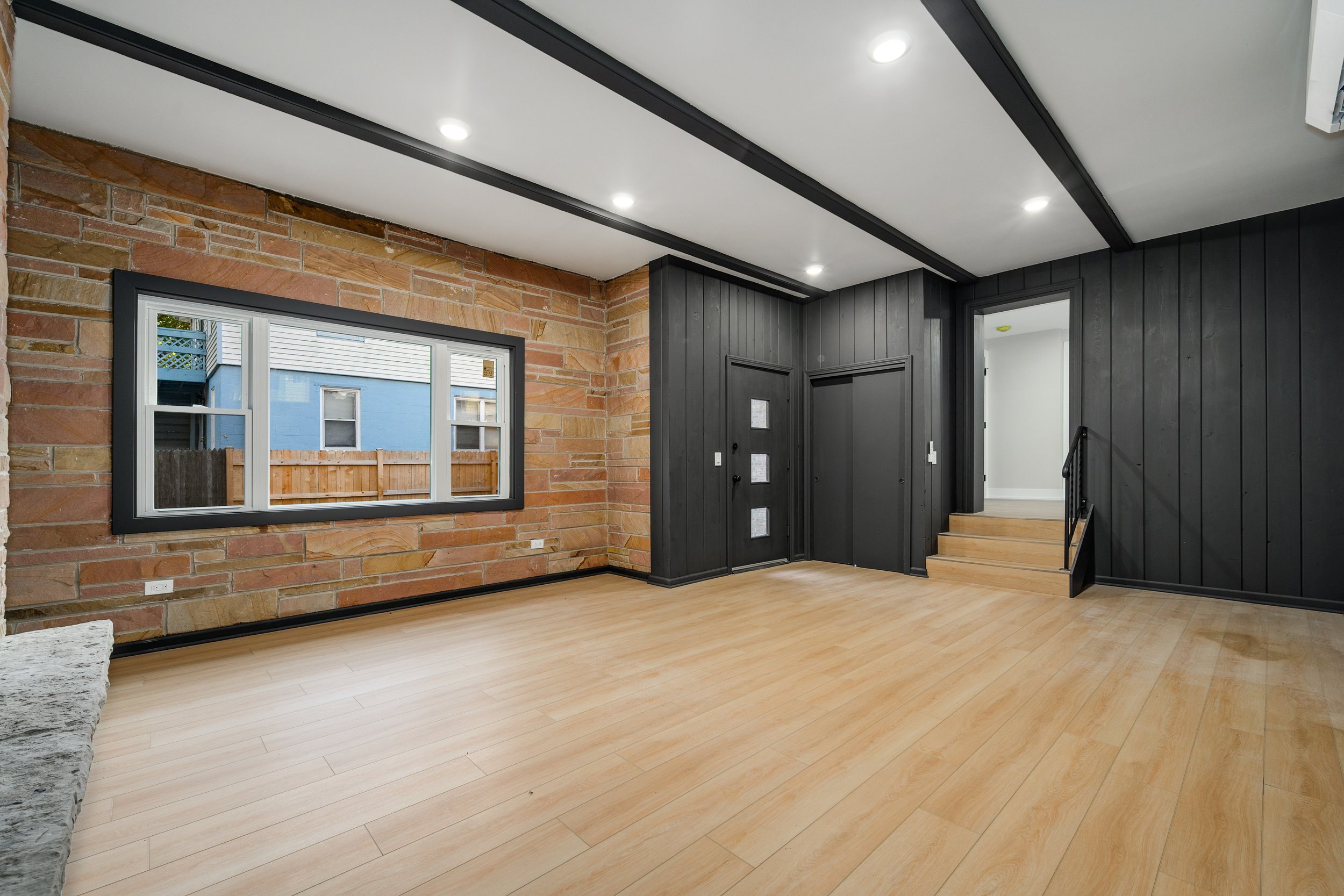 1521 Seymour Ave North Chicago-print-019-023-0019-4200x2801-300dpi.jpg