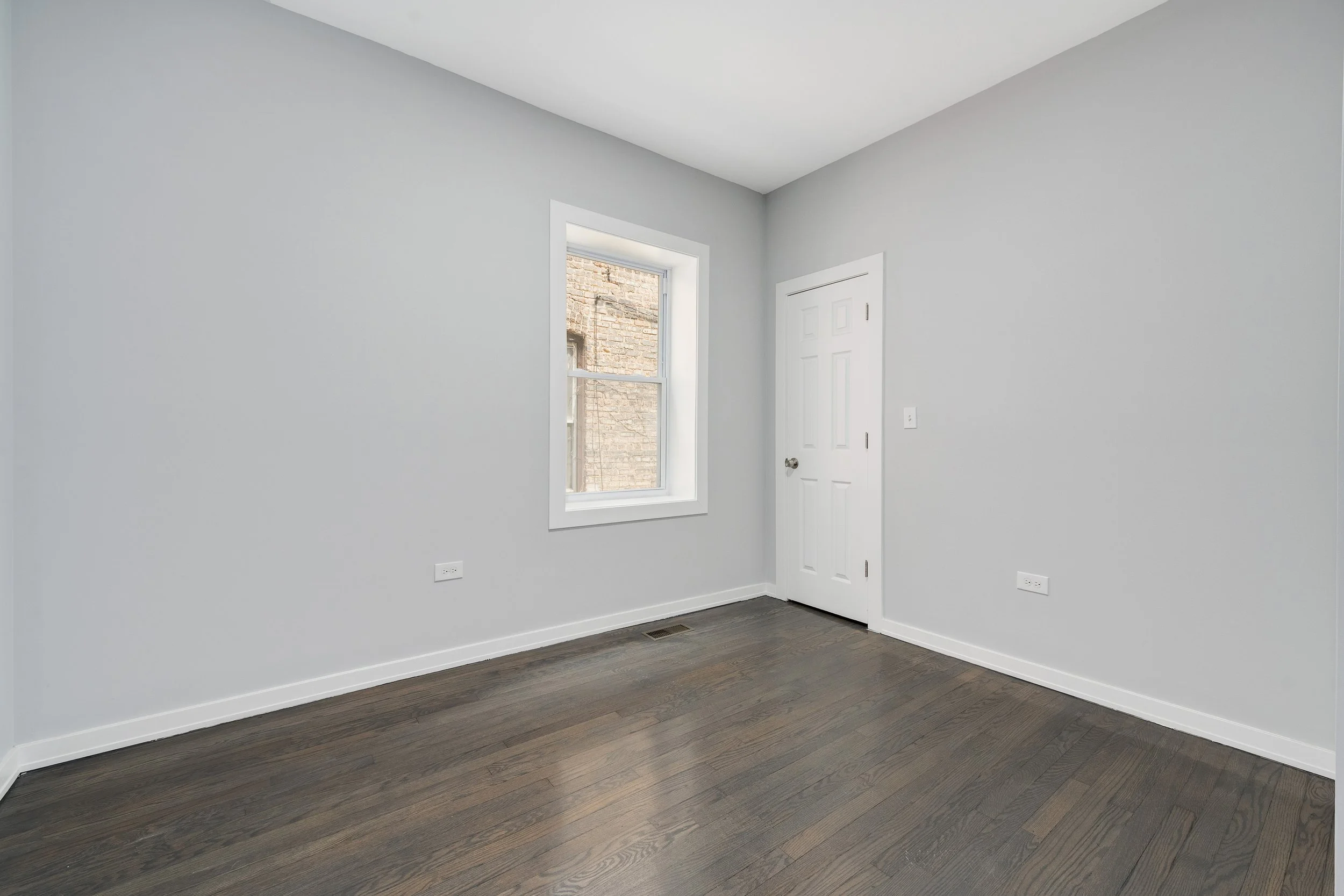 7925 S May St Chicago IL 60620-print-008-014-0008-4200x2801-300dpi.jpg