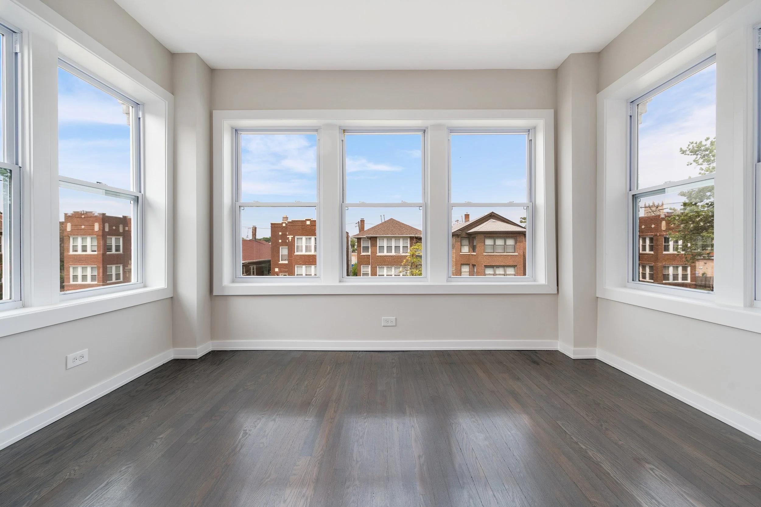 7925 S May St Chicago IL 60620-print-012-006-0012-4200x2801-300dpi.jpg